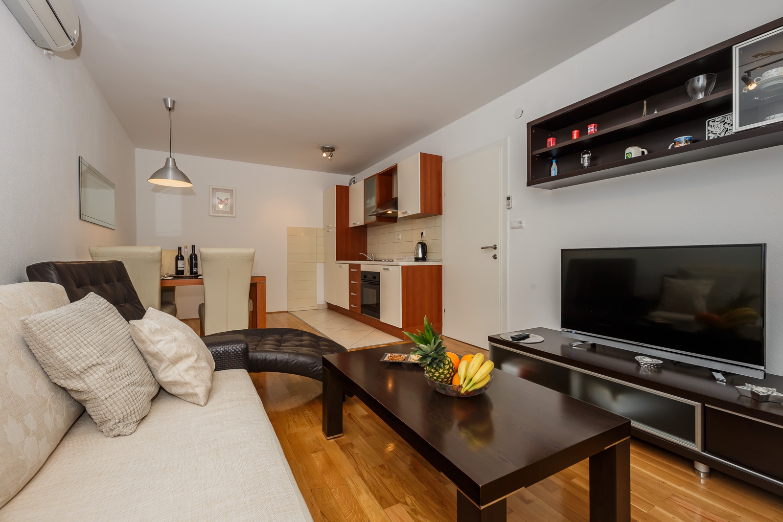 Two bedroom apartment with air-conditioning Kaštel Stari, Kaštela  A-a