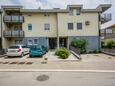 Kaštel Stari, Kaštela, Parking lot 18812 - Apartments with pebble beach.