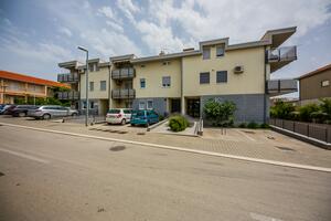 Appartements avec parking Kastel Stari, Kastela - 18812