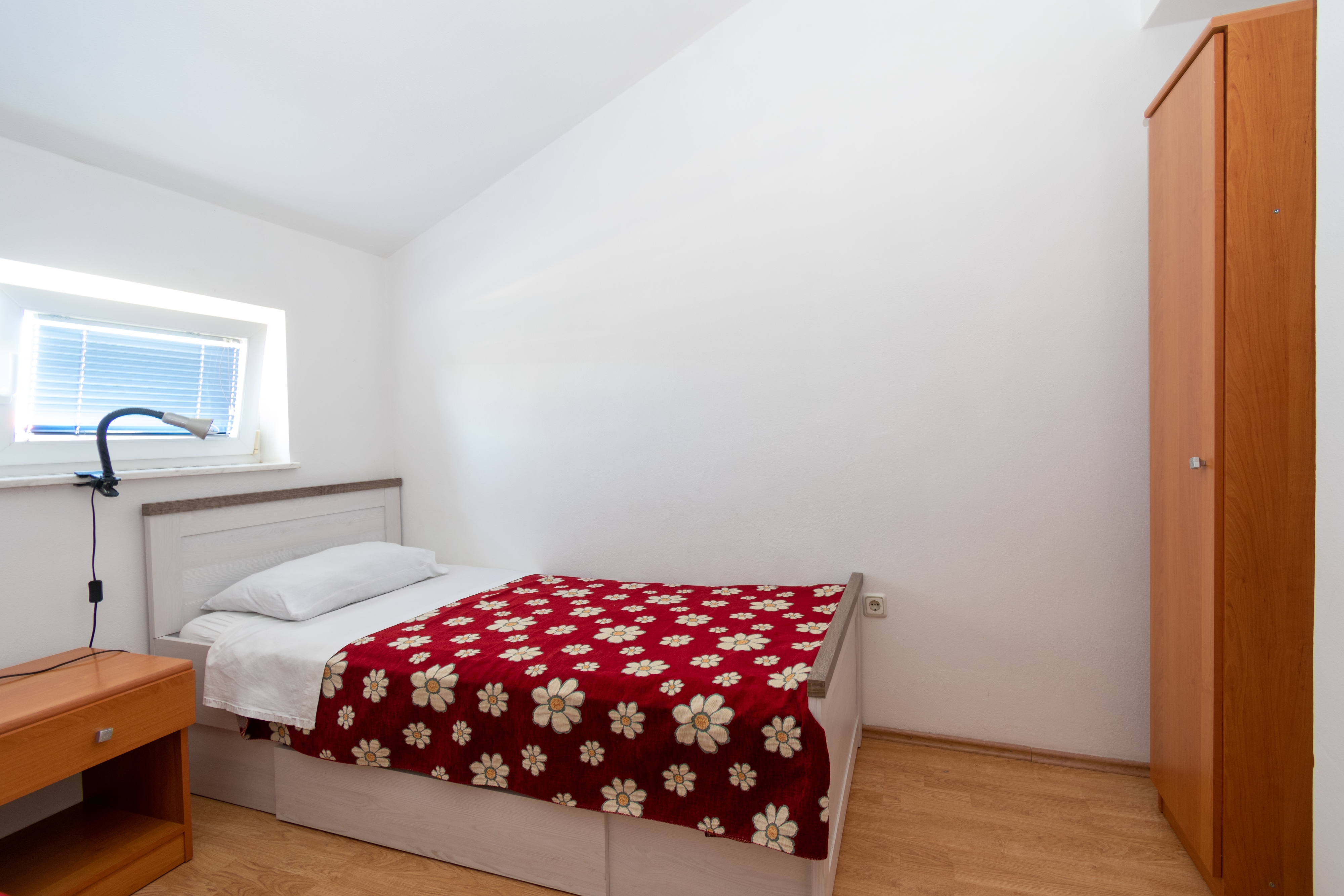 Two bedroom apartment with terrace Nin, Zadar  A-a