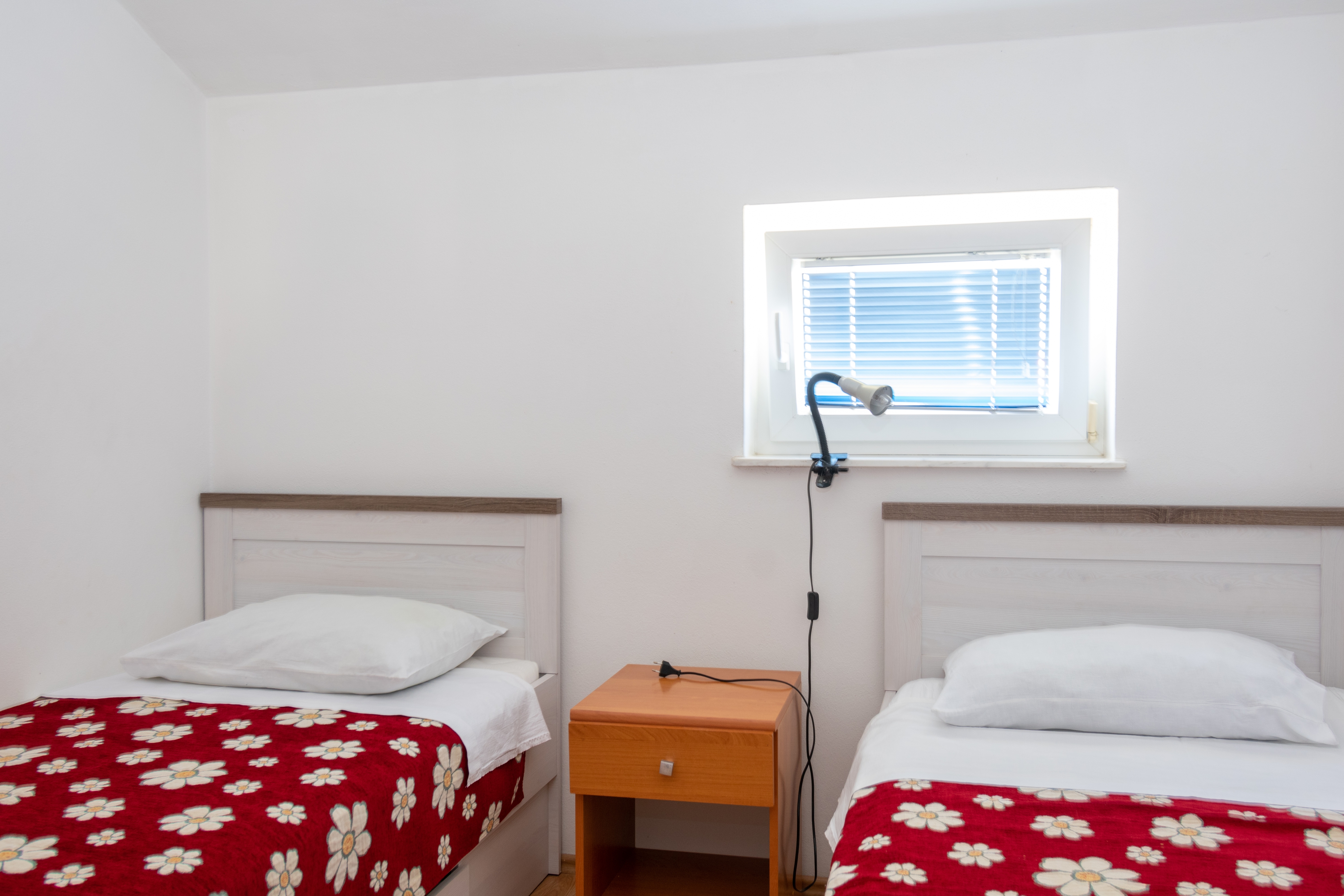 Two bedroom apartment with terrace Nin, Zadar  A-a