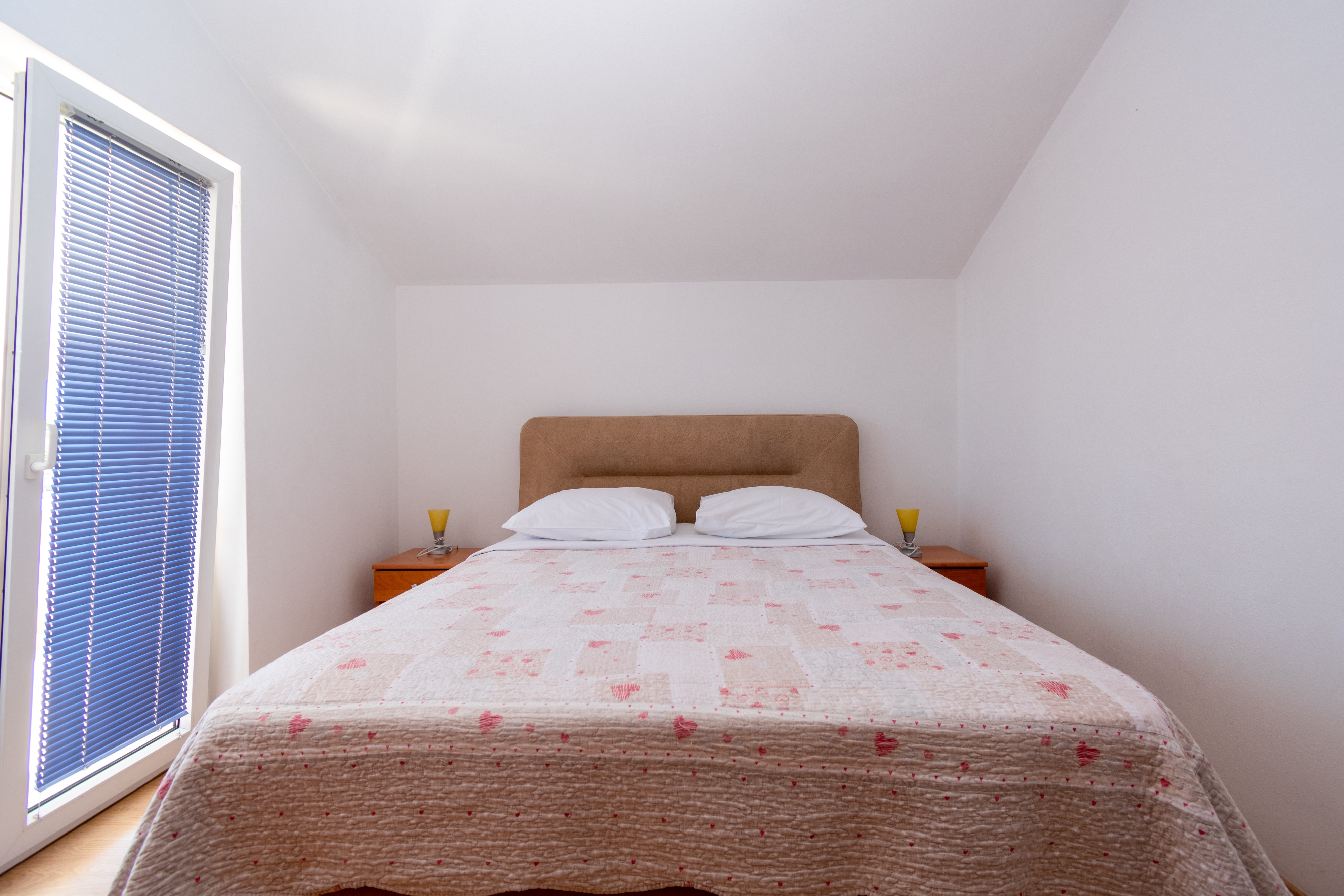 Two bedroom apartment with terrace Nin, Zadar  A-a