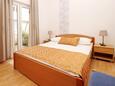 Ložnice 2 Baška, Ložnice 2 v ubytování typu apartment, domácí mazlíčci povoleni a WiFi.