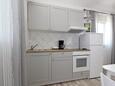 Baška, Kitchen in the apartment, air condition available, (pet friendly) and WiFi.