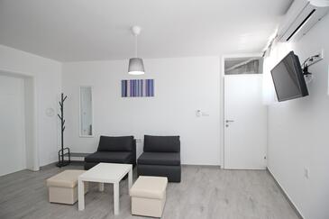 Baška, Wohnzimmer in folgender Unterkunftsart apartment, Klimaanlage vorhanden, Haustiere erlaubt und WiFi.