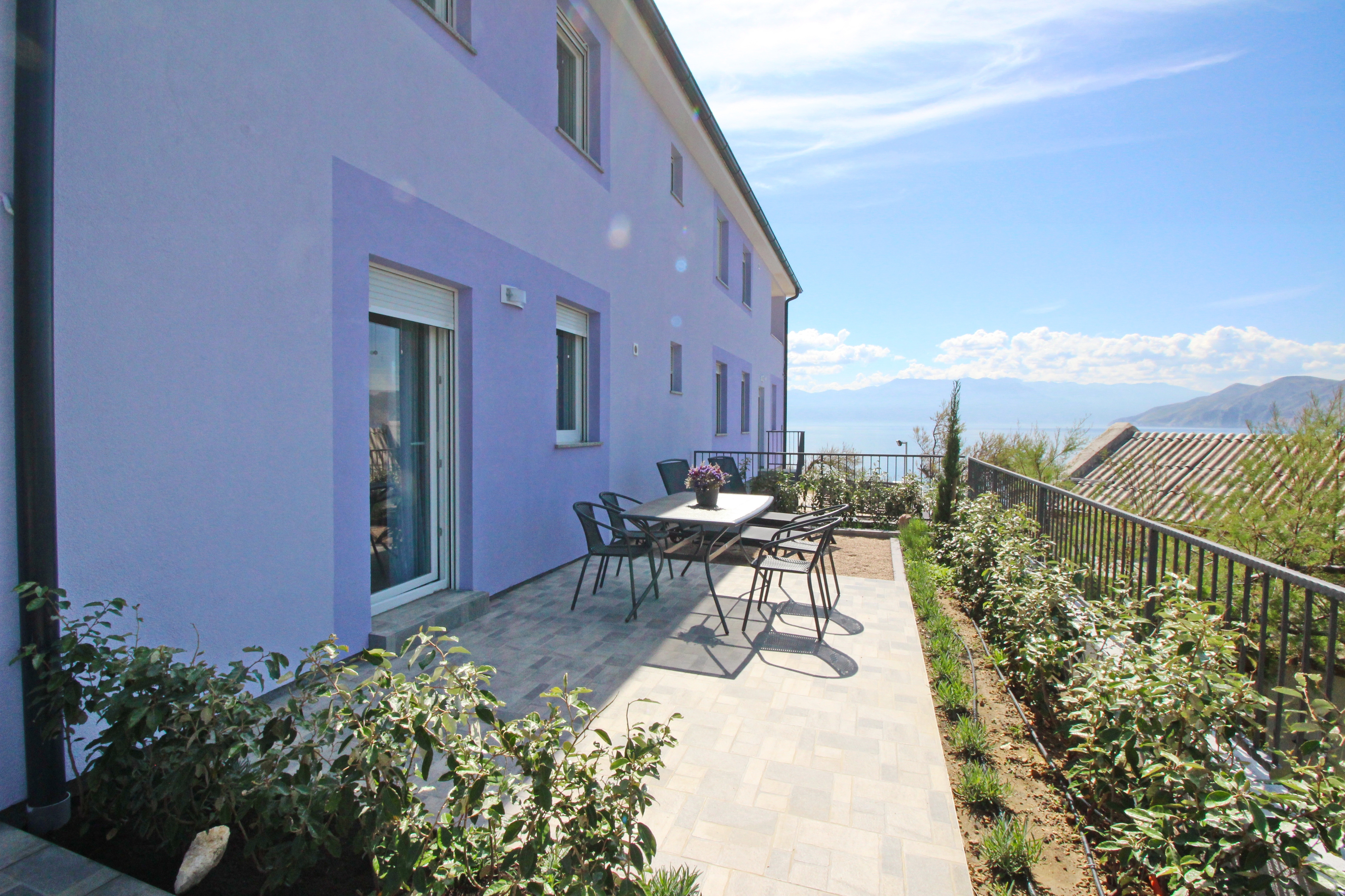 One bedroom apartment with terrace and sea view Baška, Krk (A-18824-d) One bedroom apartment with terrace and sea view Baška, Krk (A-18824-d)