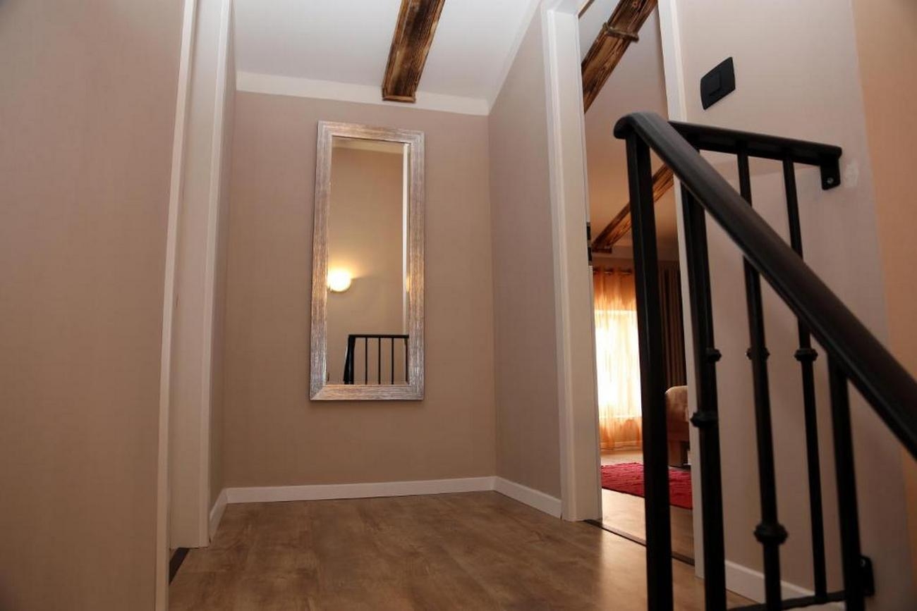 Two bedroom apartment with terrace Pula  A-a