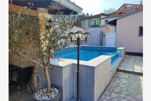 Family friendly apartments with a swimming pool Pula - 18826