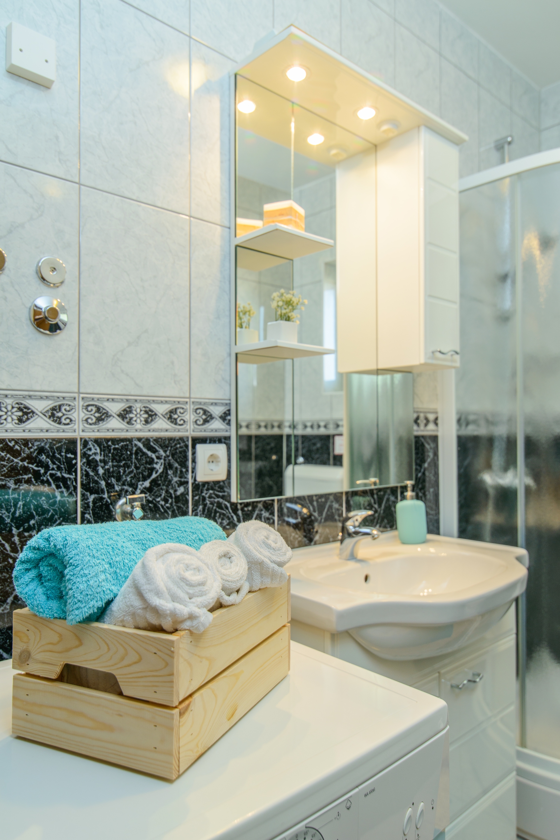 Two bedroom apartment with terrace and sea view Okrug Gornji, Čiovo  A-d