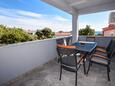 Mandre, Terrasse dans l’hébergement en type apartment, avec la vue sur la mer et WiFi.