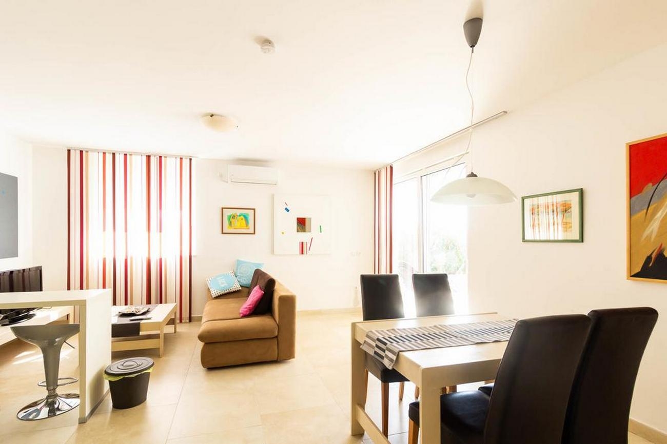 Two bedroom apartment near beach Sabunike, Zadar  A-a