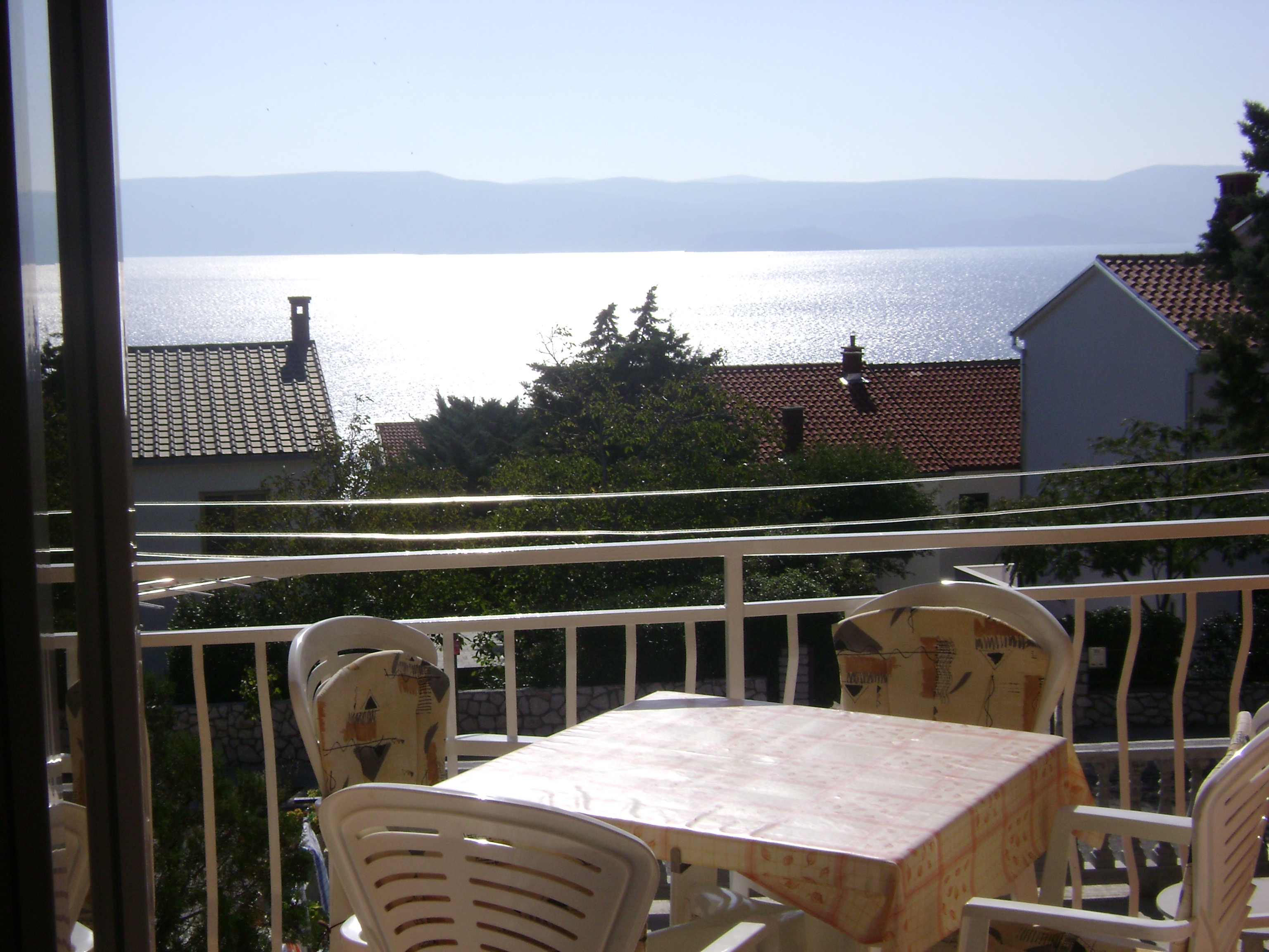 One bedroom apartment with balcony and sea view Novi Vinodolski  A-b