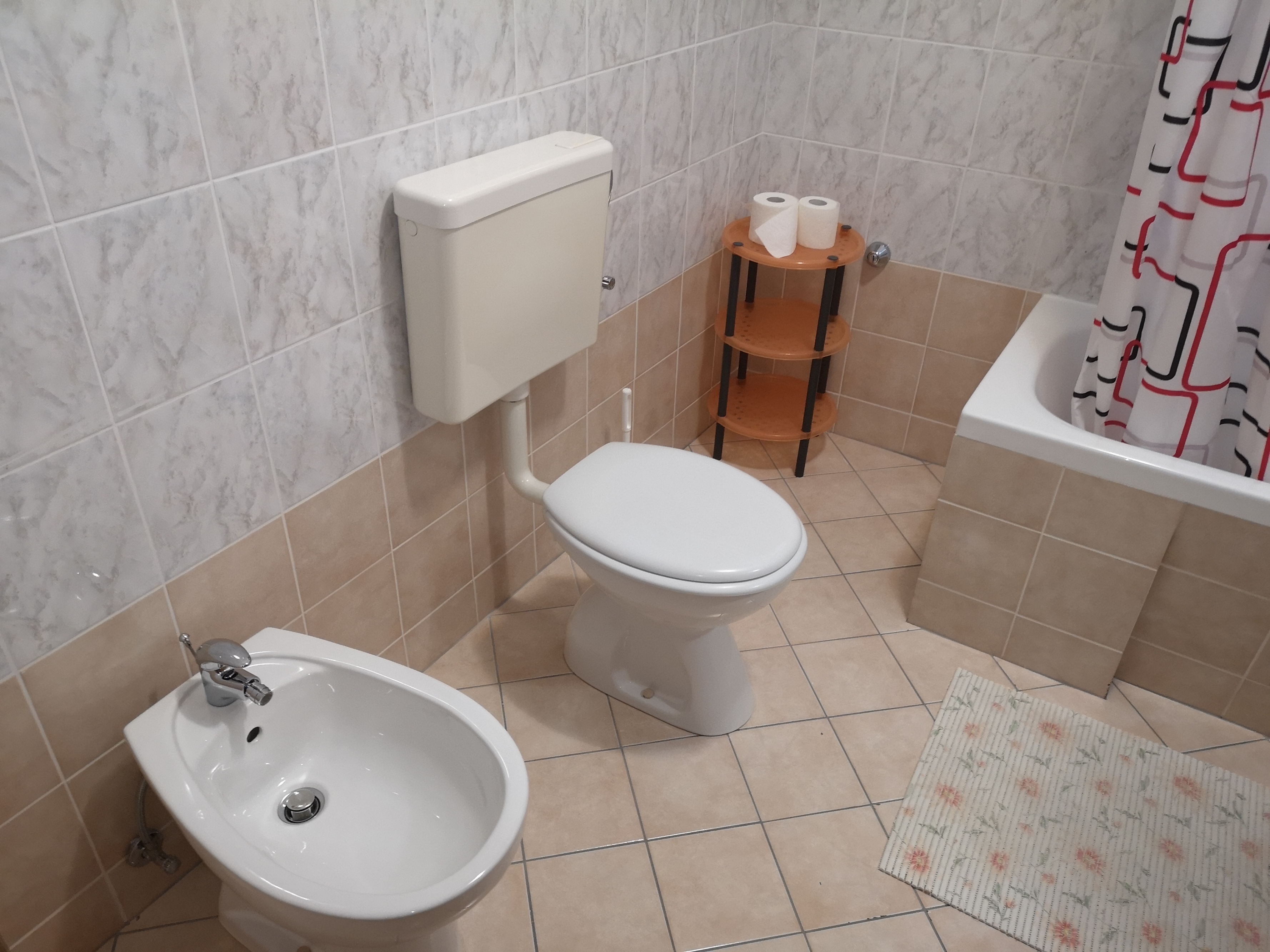 Four bedroom apartment with balcony and sea view Novi Vinodolski  A-c