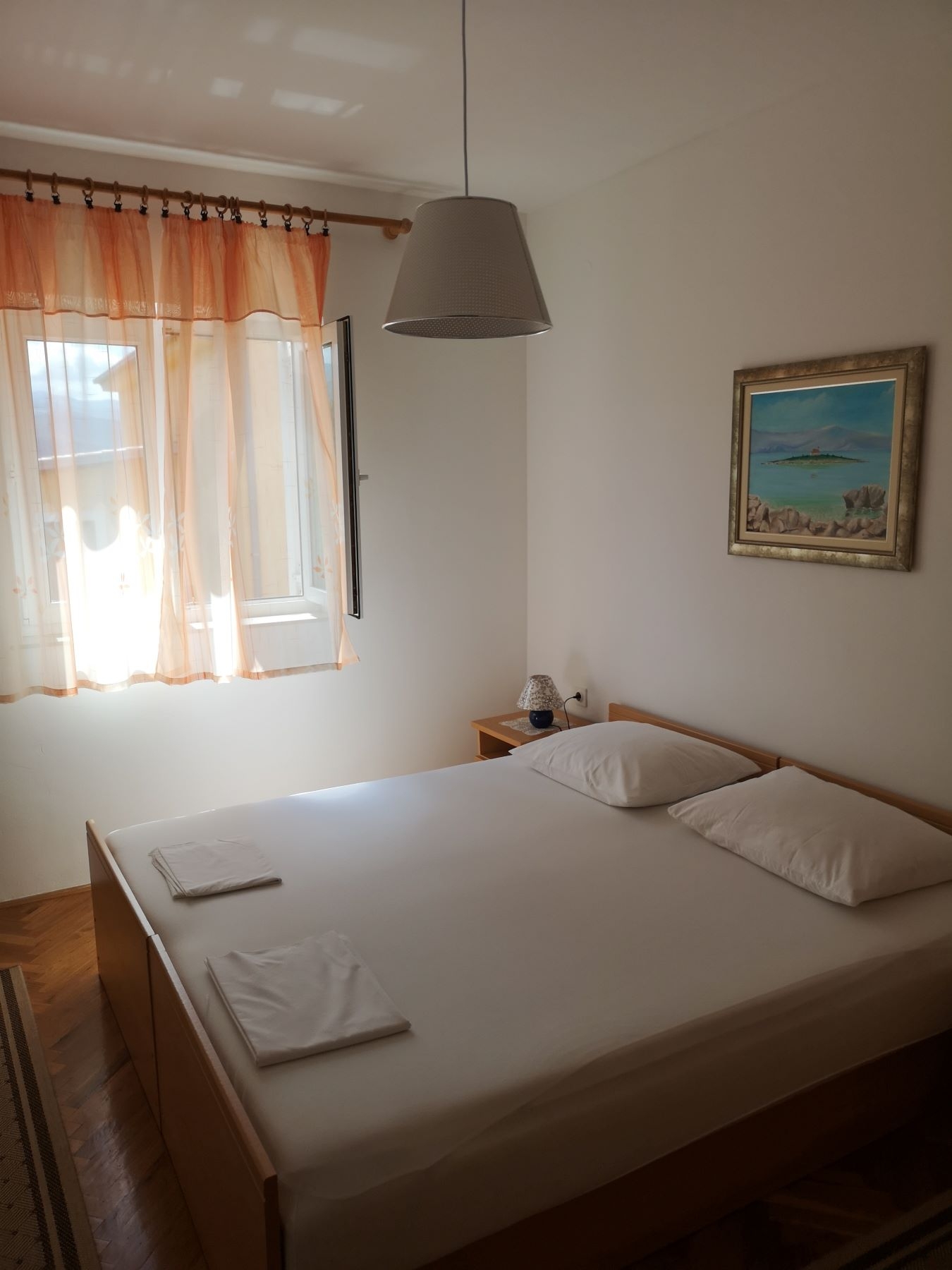 Four bedroom apartment with balcony and sea view Novi Vinodolski  A-c