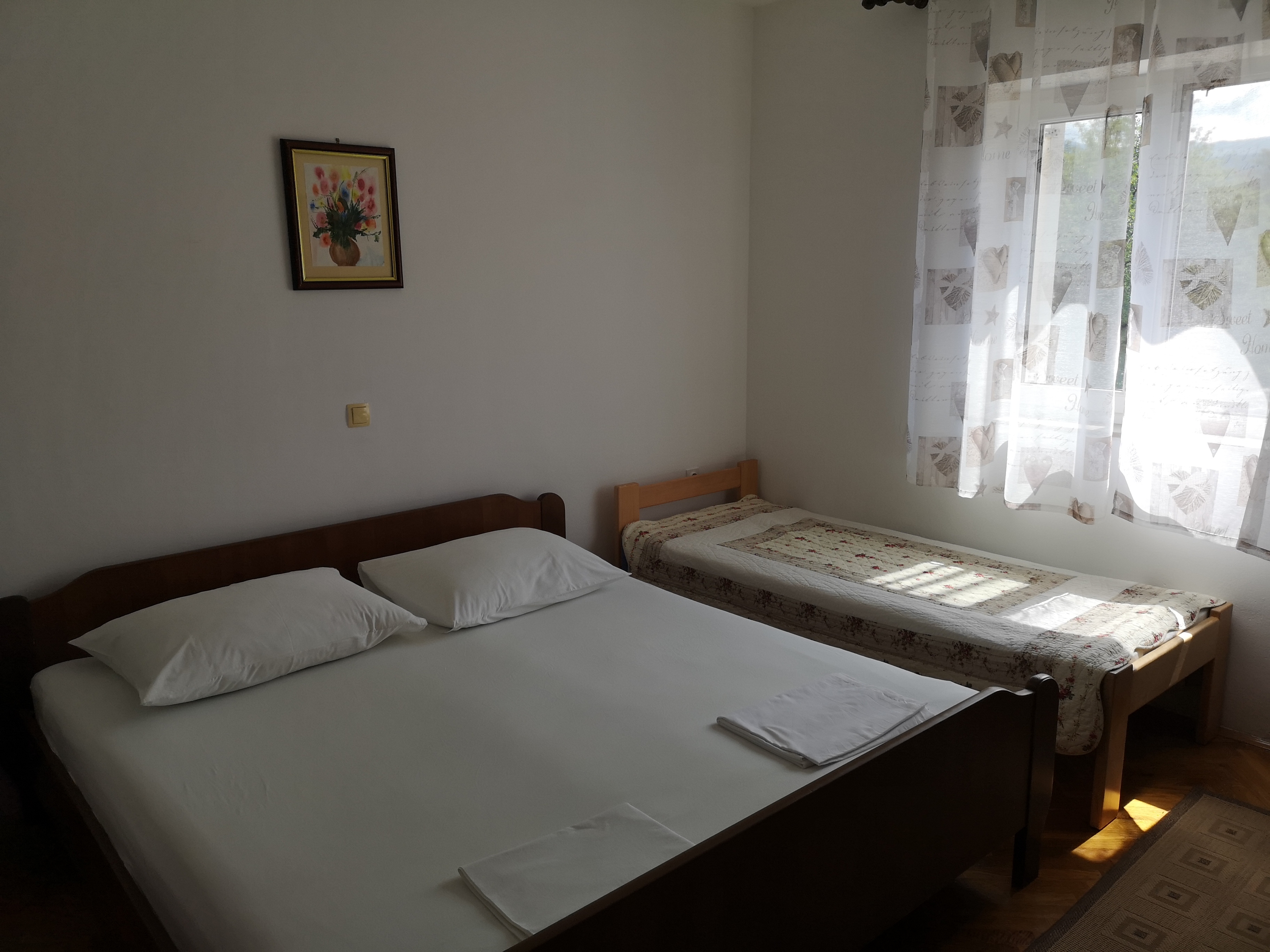Four bedroom apartment with balcony and sea view Novi Vinodolski  A-c