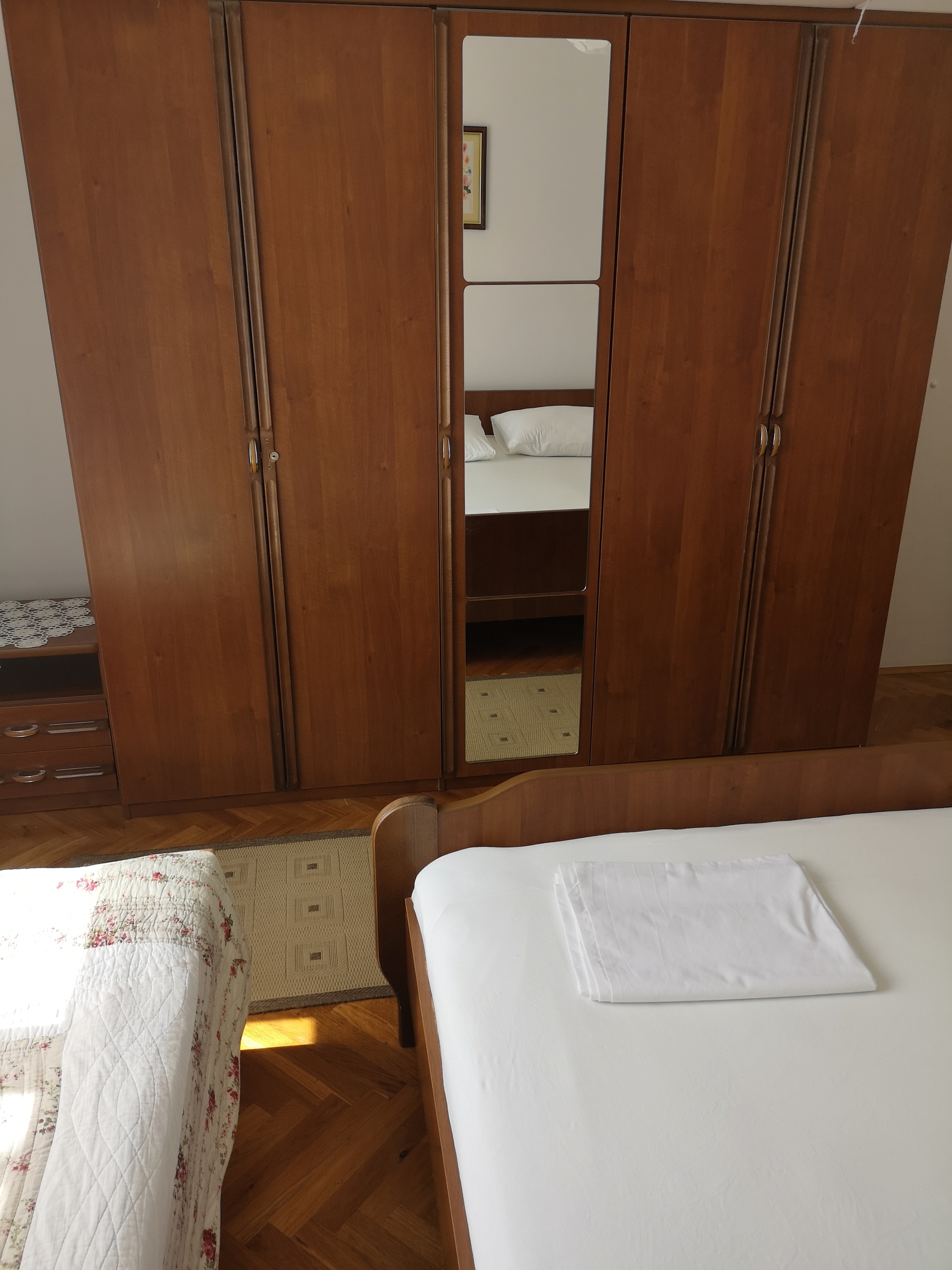 Four bedroom apartment with balcony and sea view Novi Vinodolski  A-c