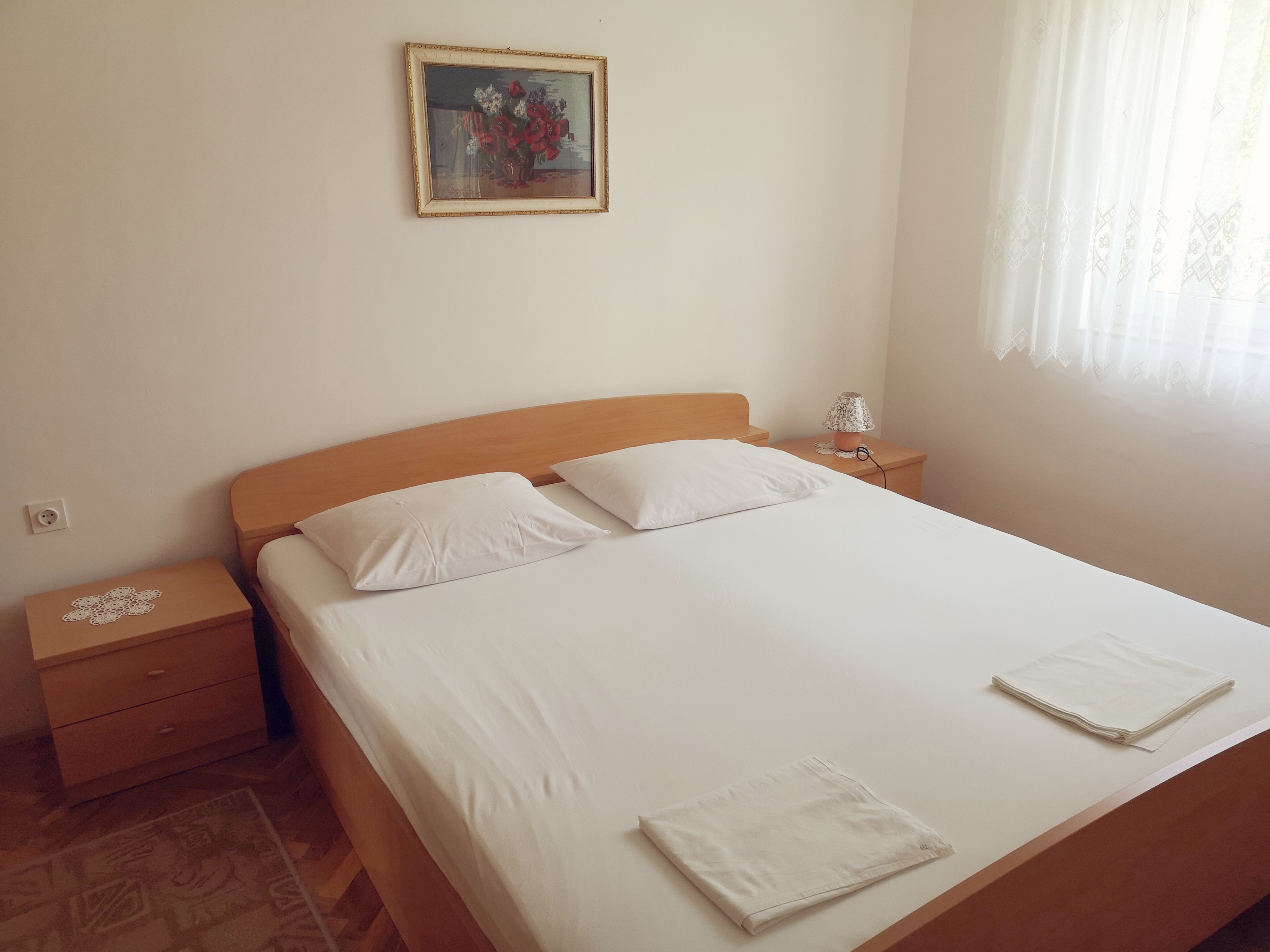 Four bedroom apartment with balcony and sea view Novi Vinodolski  A-c