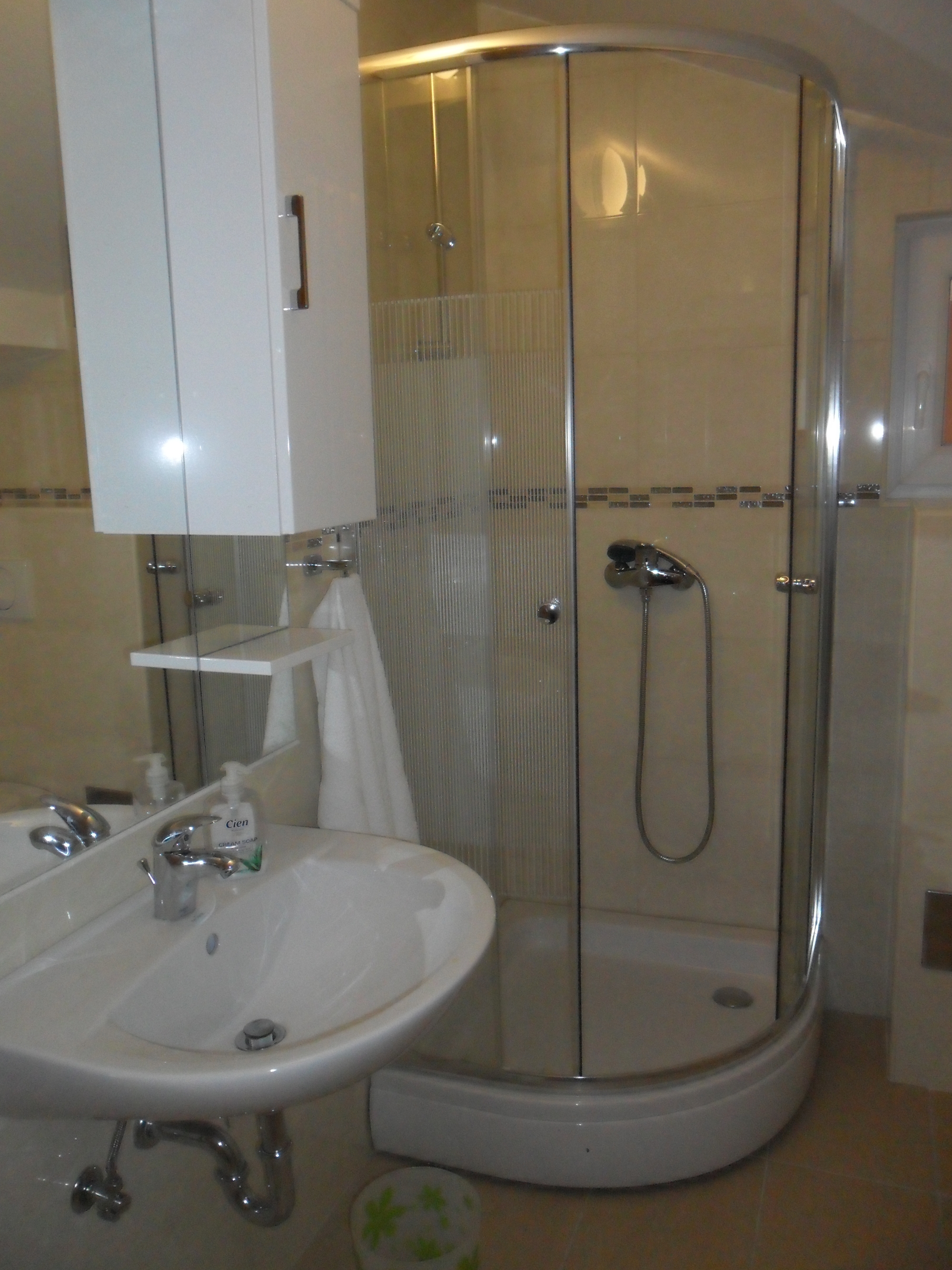 Two bedroom apartment with balcony and sea view Novi Vinodolski  A-d