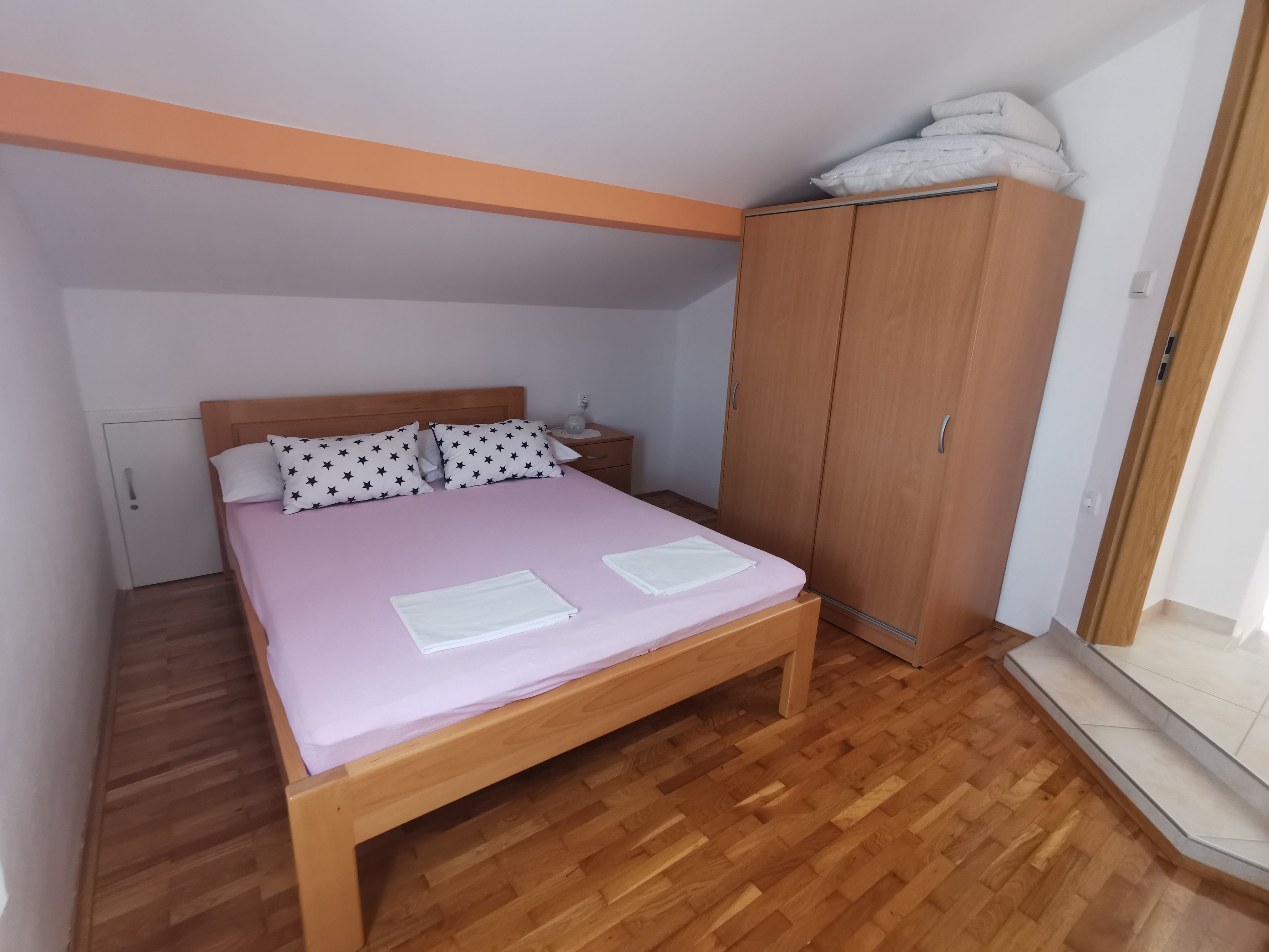 Two bedroom apartment with balcony and sea view Novi Vinodolski  A-d