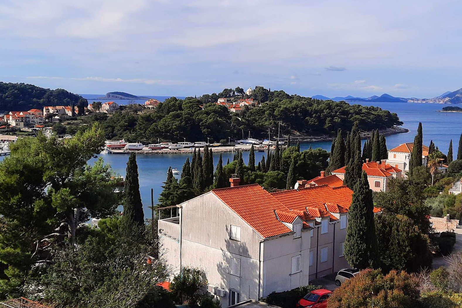 Two bedroom apartment with balcony and sea view Cavtat, Dubrovnik  A-b