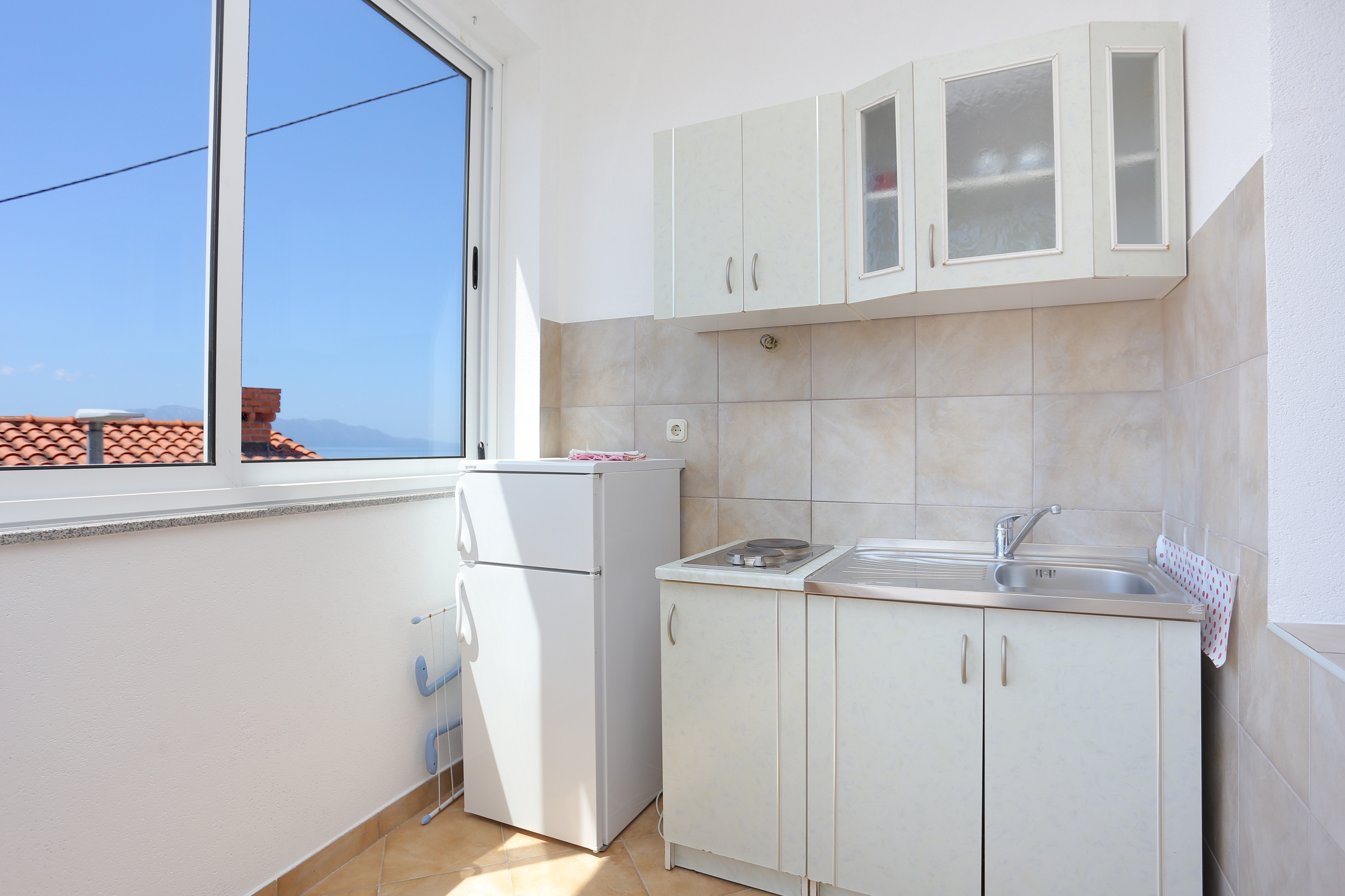 Studio flat near beach Brist, Makarska (AS-18859-a)