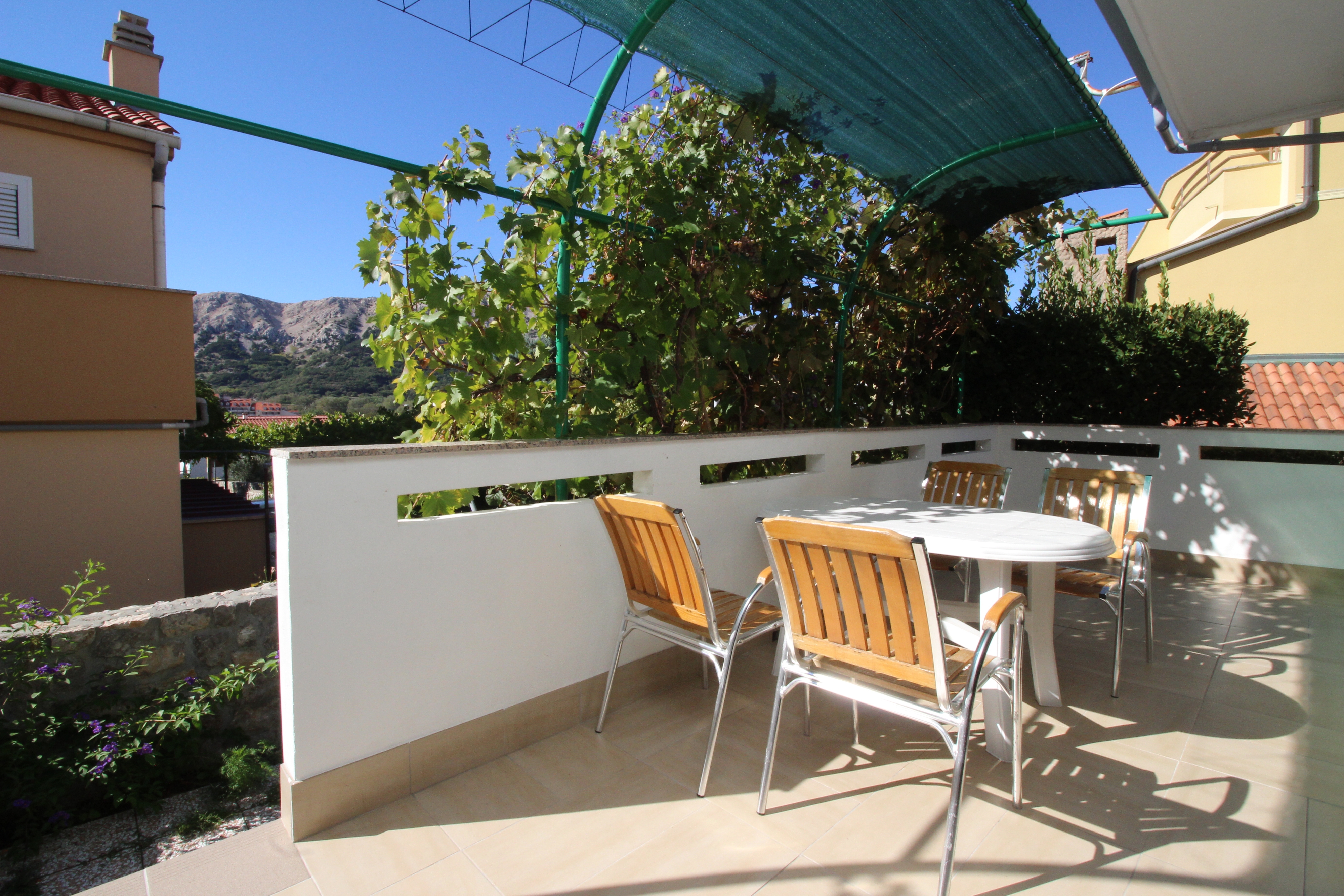 Two bedroom apartment with terrace Baška, Krk (A-18861-a) Two bedroom apartment with terrace Baška, Krk (A-18861-a)