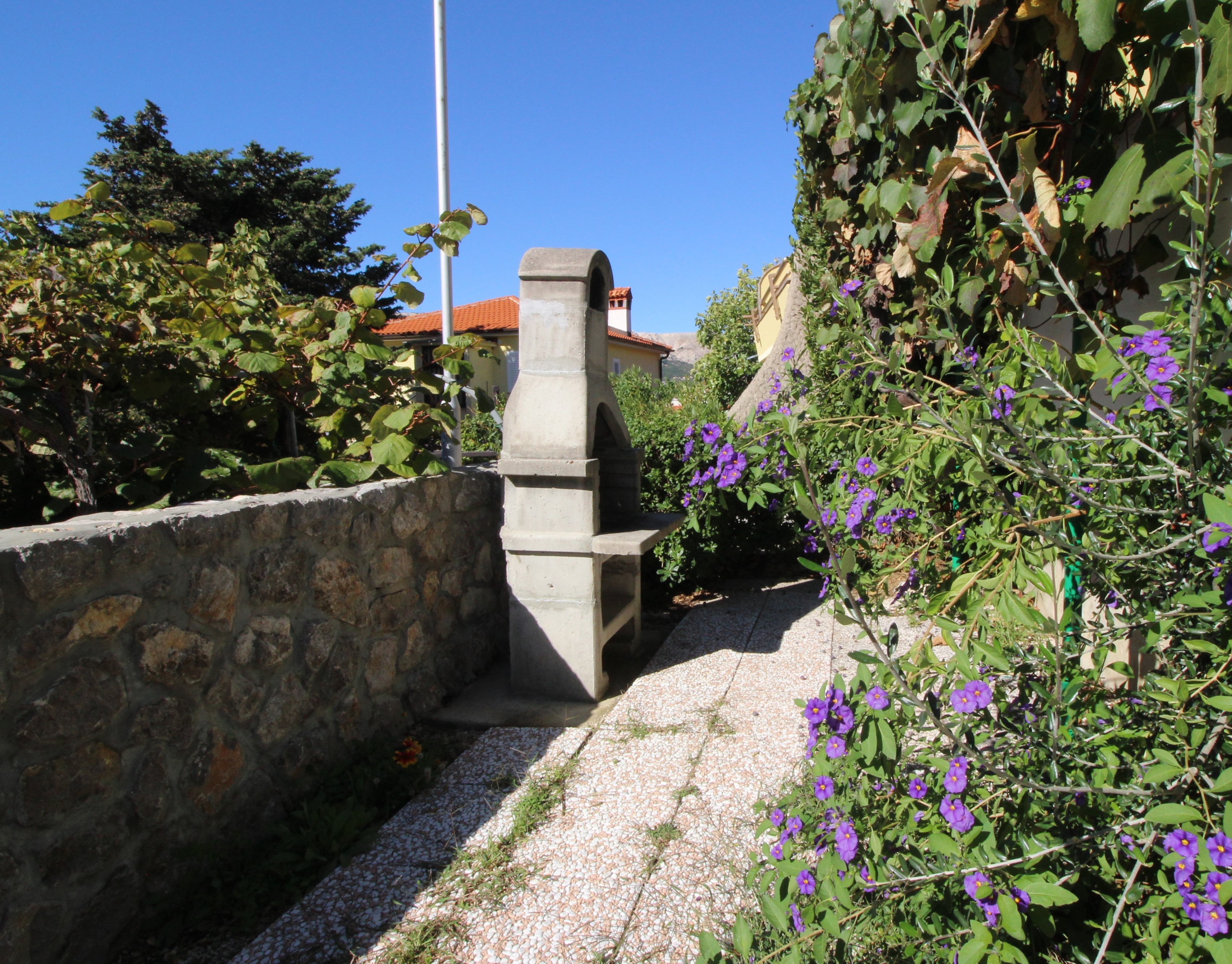 Two bedroom apartment with terrace Baška, Krk  A-a