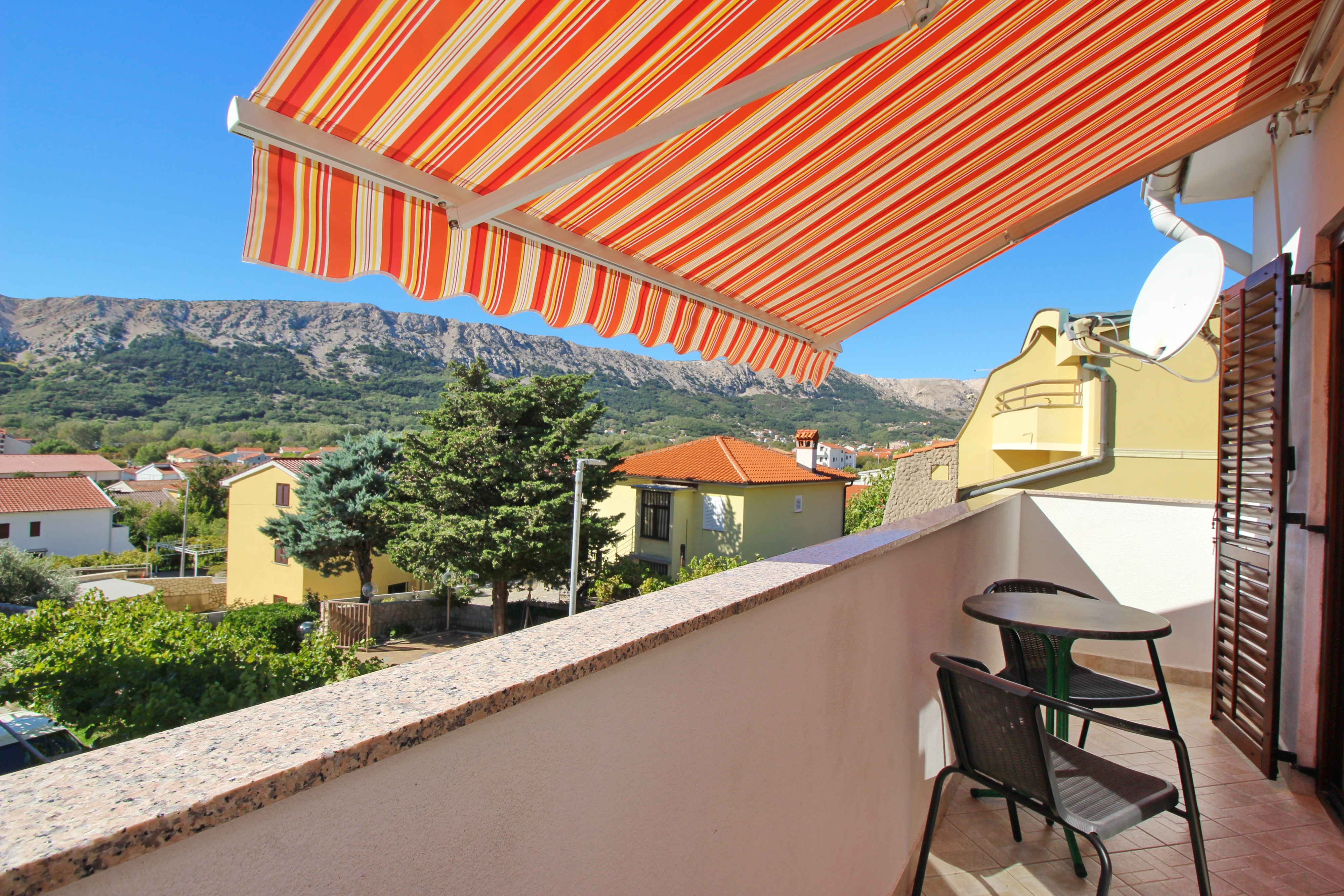 Two bedroom apartment with balcony Baška, Krk  A-b