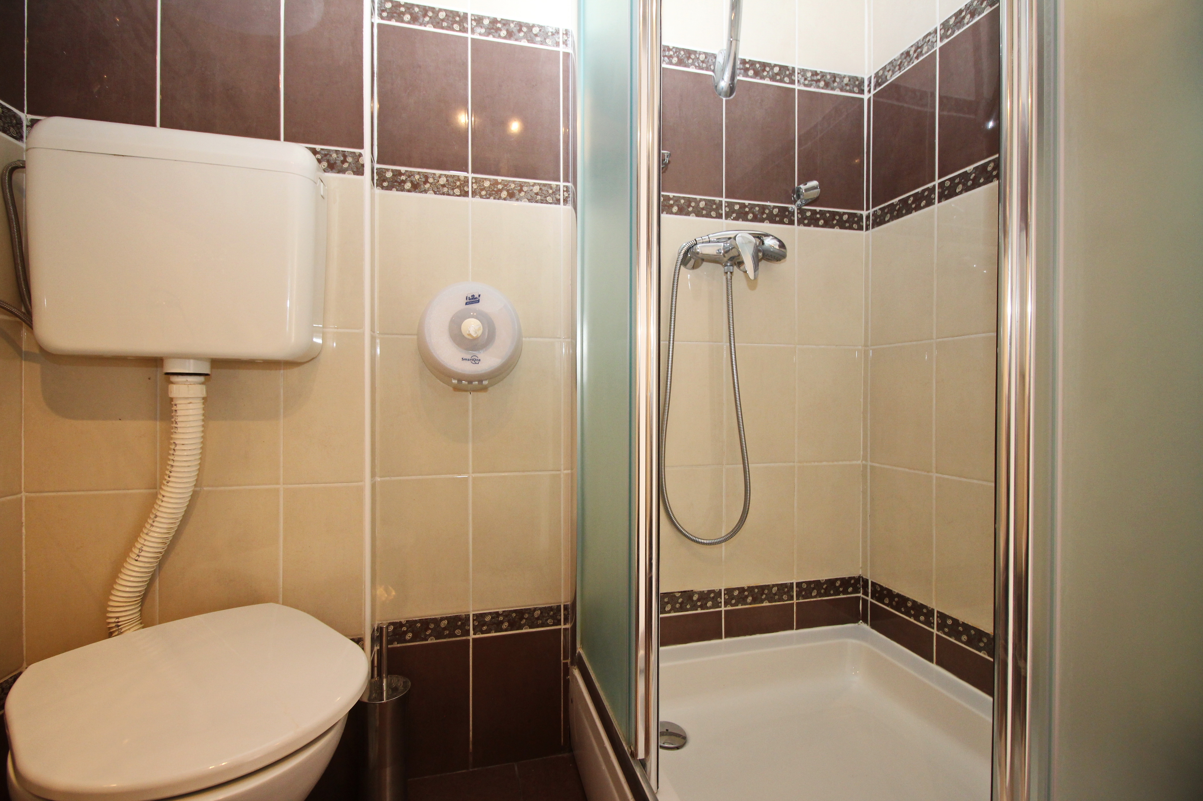Two bedroom apartment near beach Baška, Krk  A-a