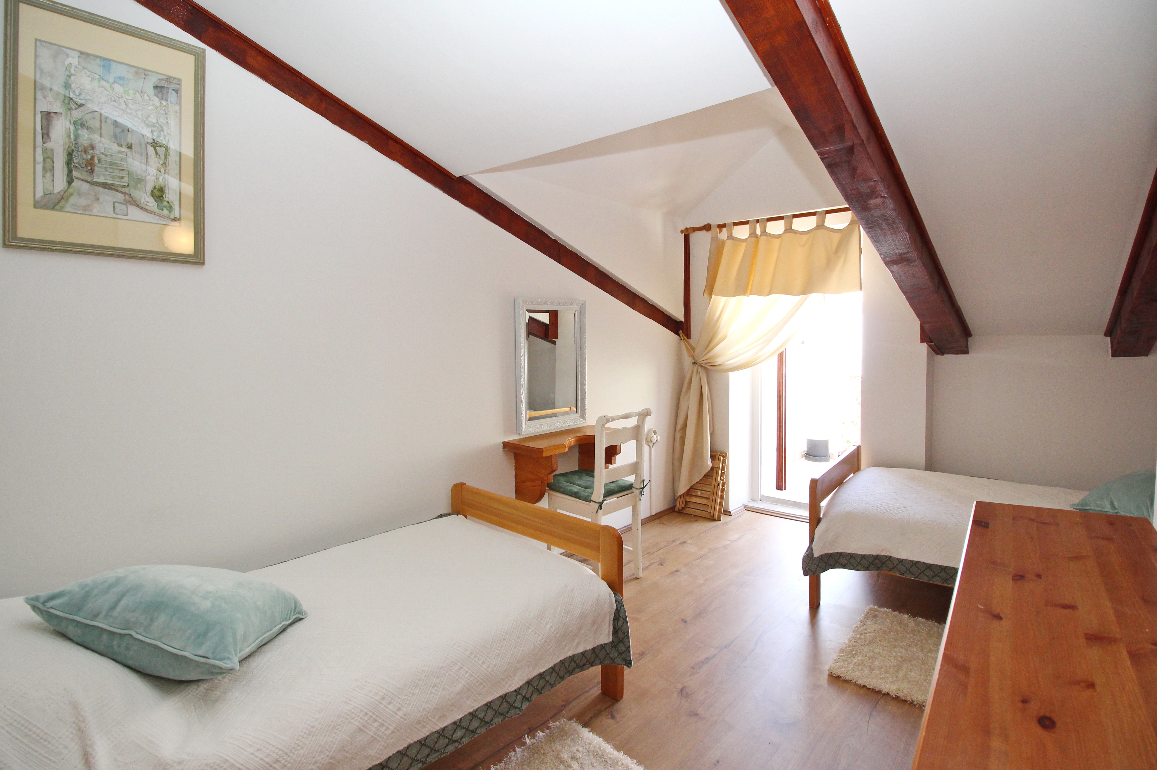 Two bedroom apartment near beach Baška, Krk  A-a