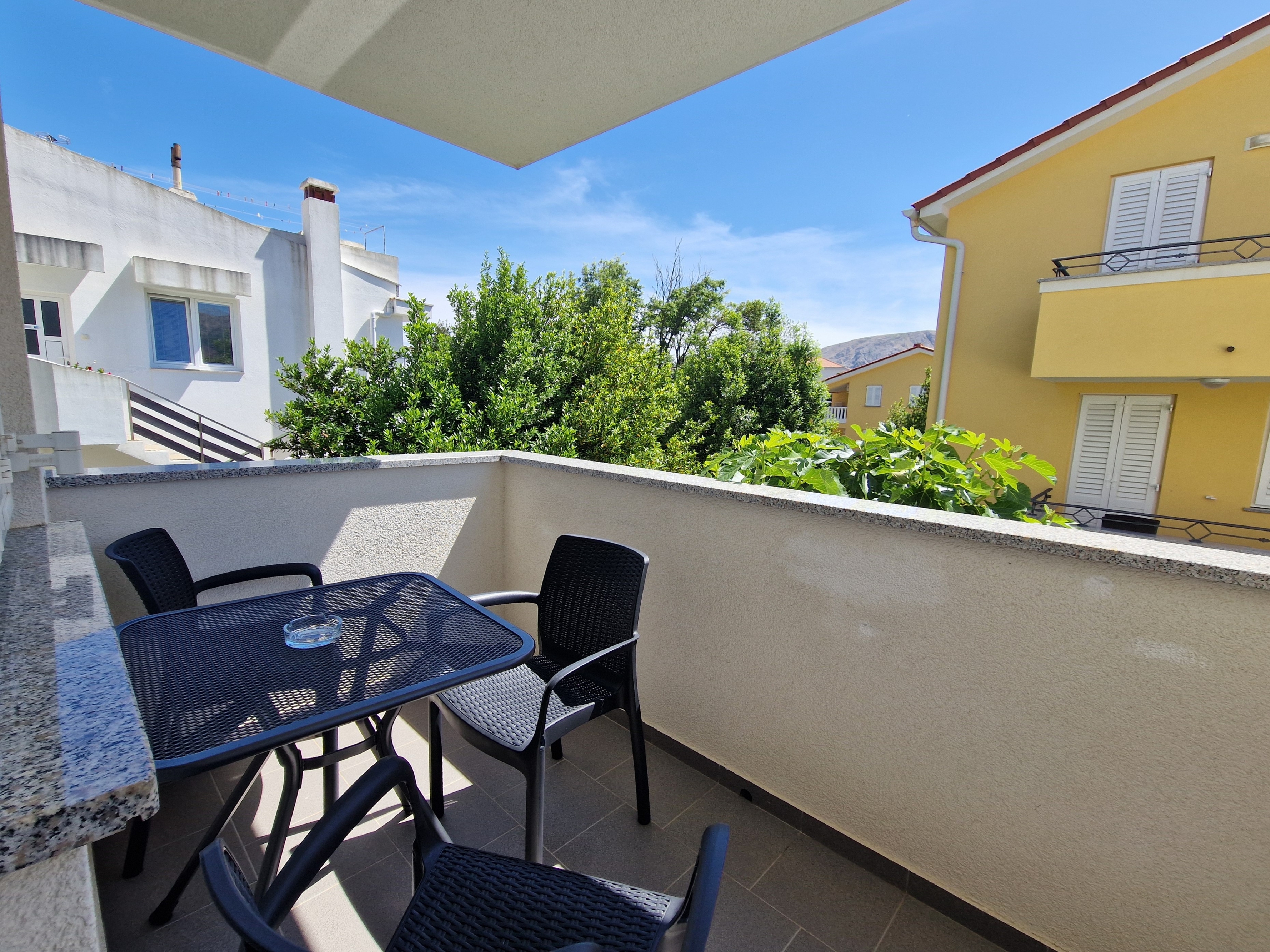 One bedroom apartment with balcony Baška, Krk  A-a