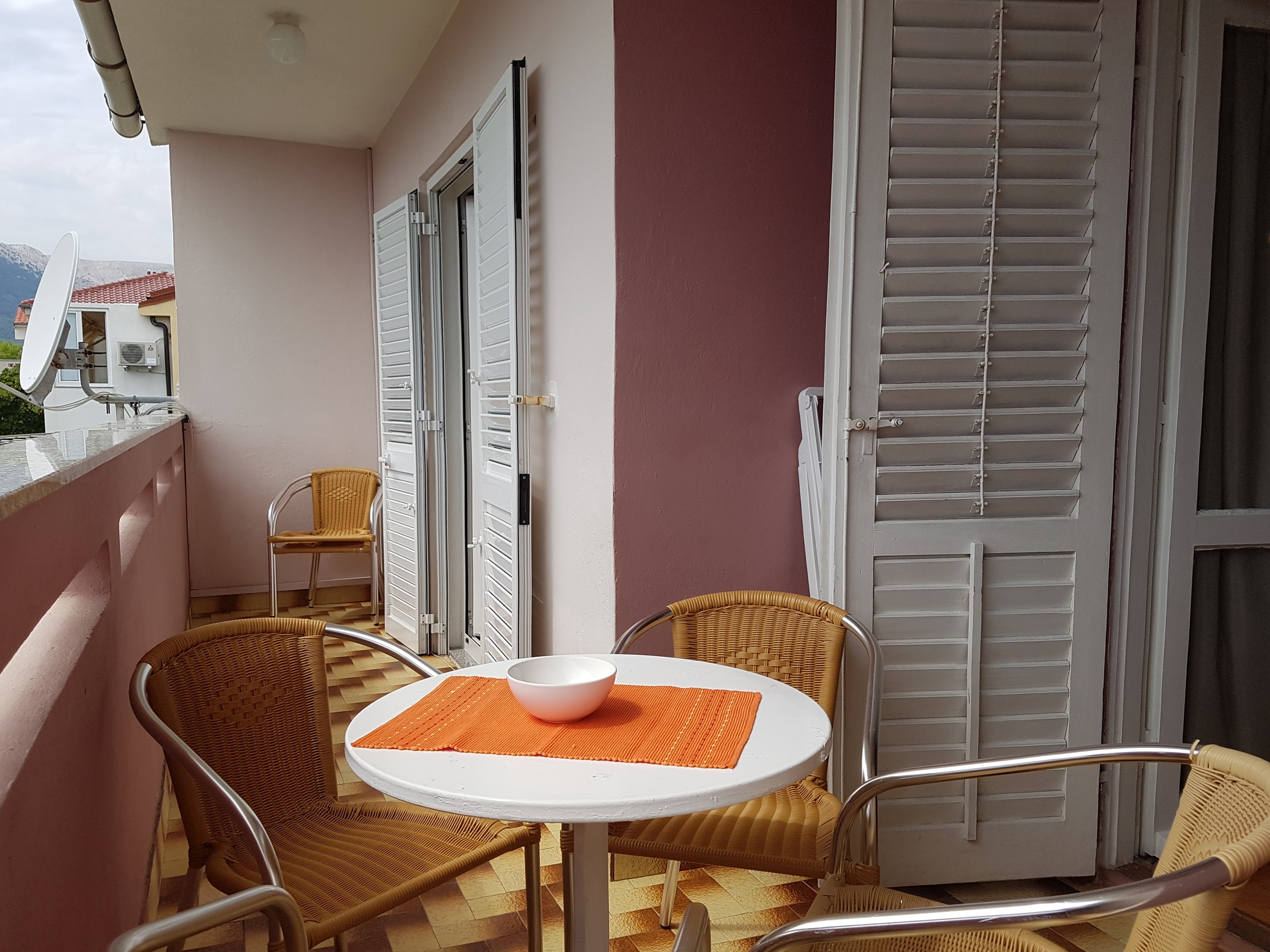 Two bedroom apartment with terrace Baška, Krk  A-b