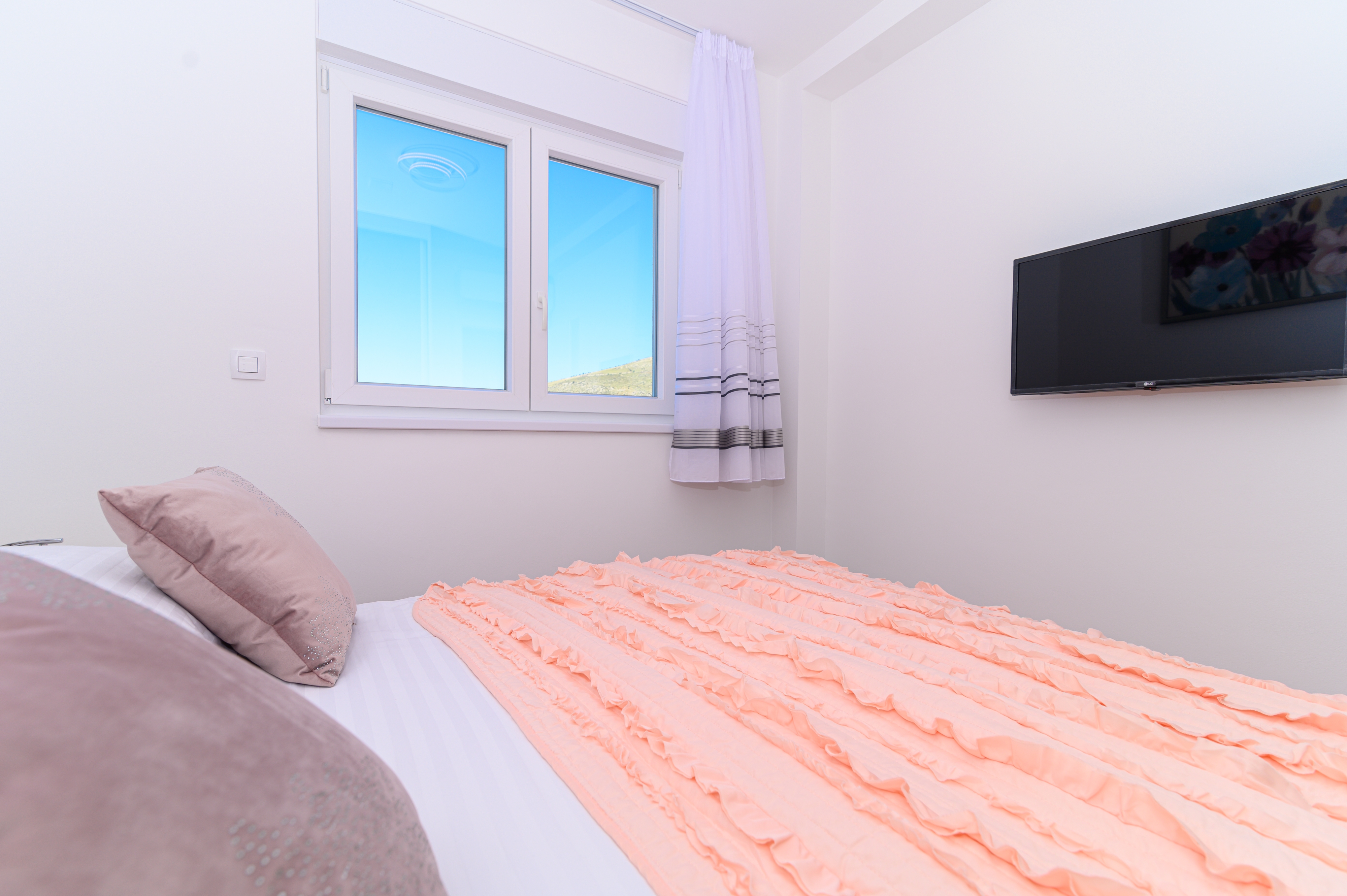 Two bedroom apartment with terrace and sea view Trogir  A-a