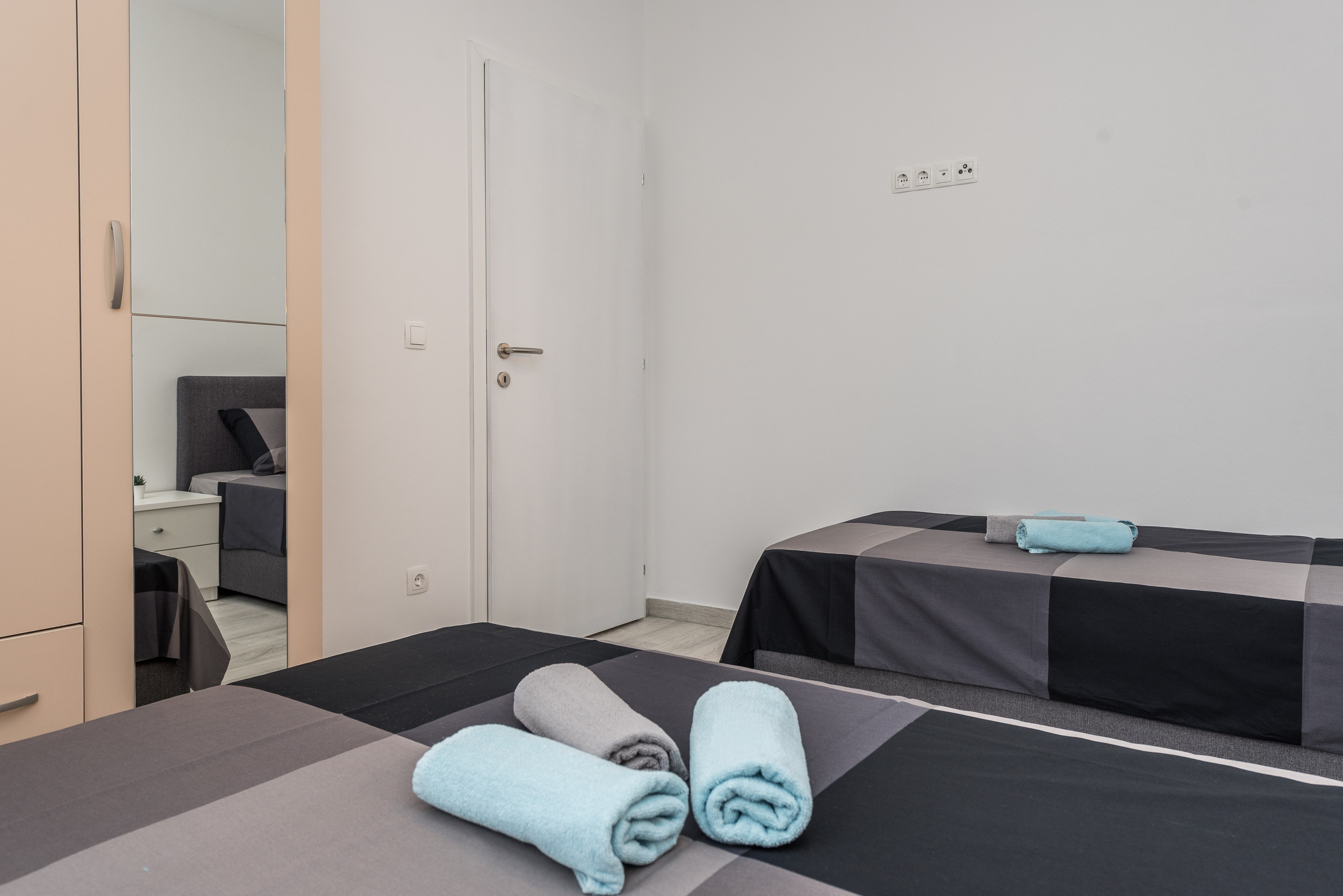 Two bedroom apartment with terrace Vir  A-a