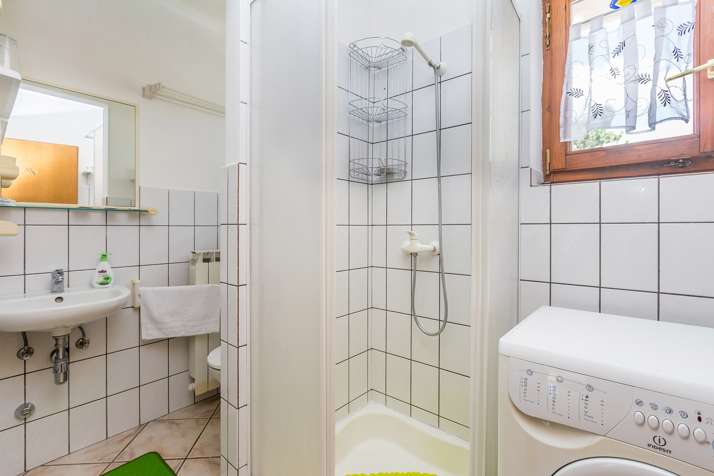 Two bedroom apartment with terrace Viškovo, Rijeka  A-a