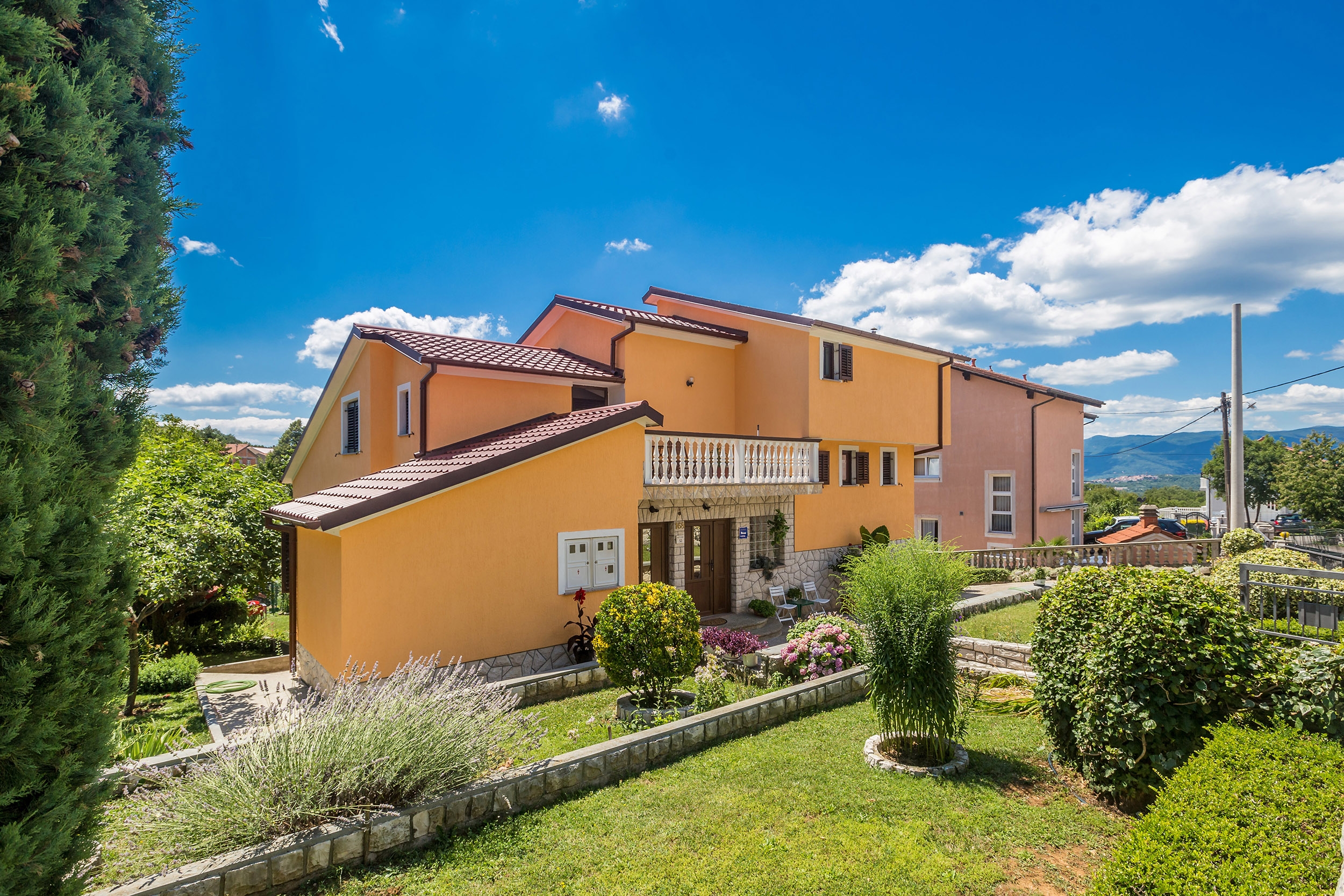 Two bedroom apartment with terrace Viškovo, Rijeka (A-18894-a)