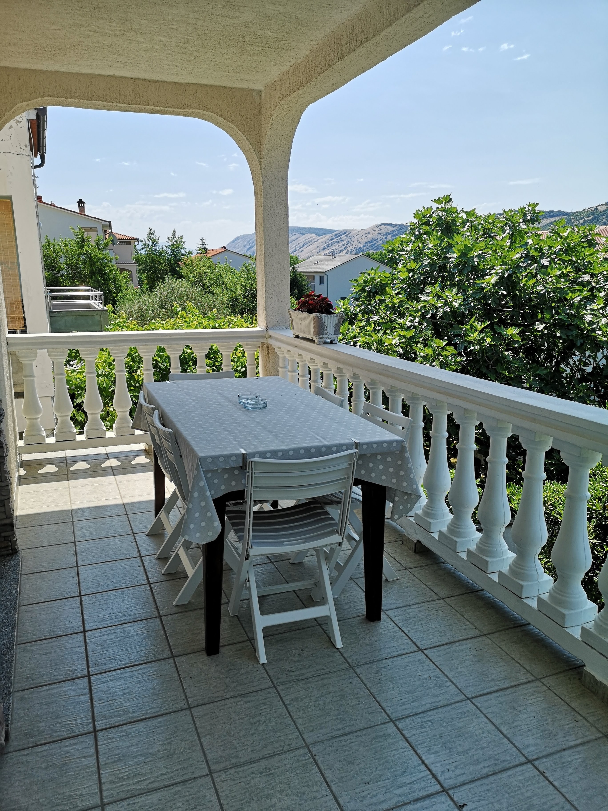 Three bedroom apartment with balcony Lopar, Rab  A-a