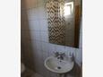 Lopar, Koupelna 2 v ubytování typu apartment, domácí mazlíčci povoleni a WiFi.