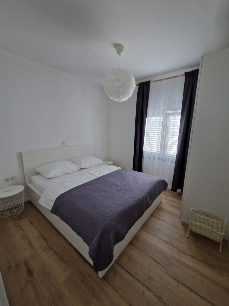 Top Rab Lopar Top Rab Lopar