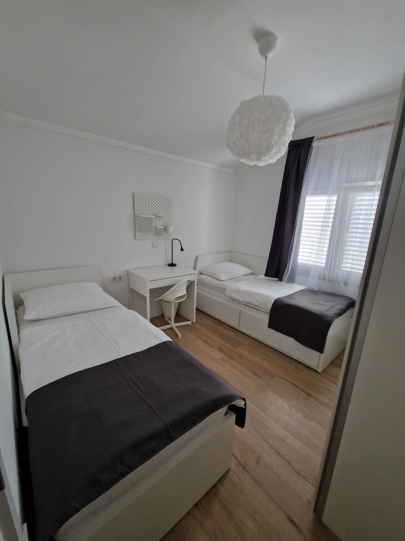 Top Rab Lopar Top Rab Lopar