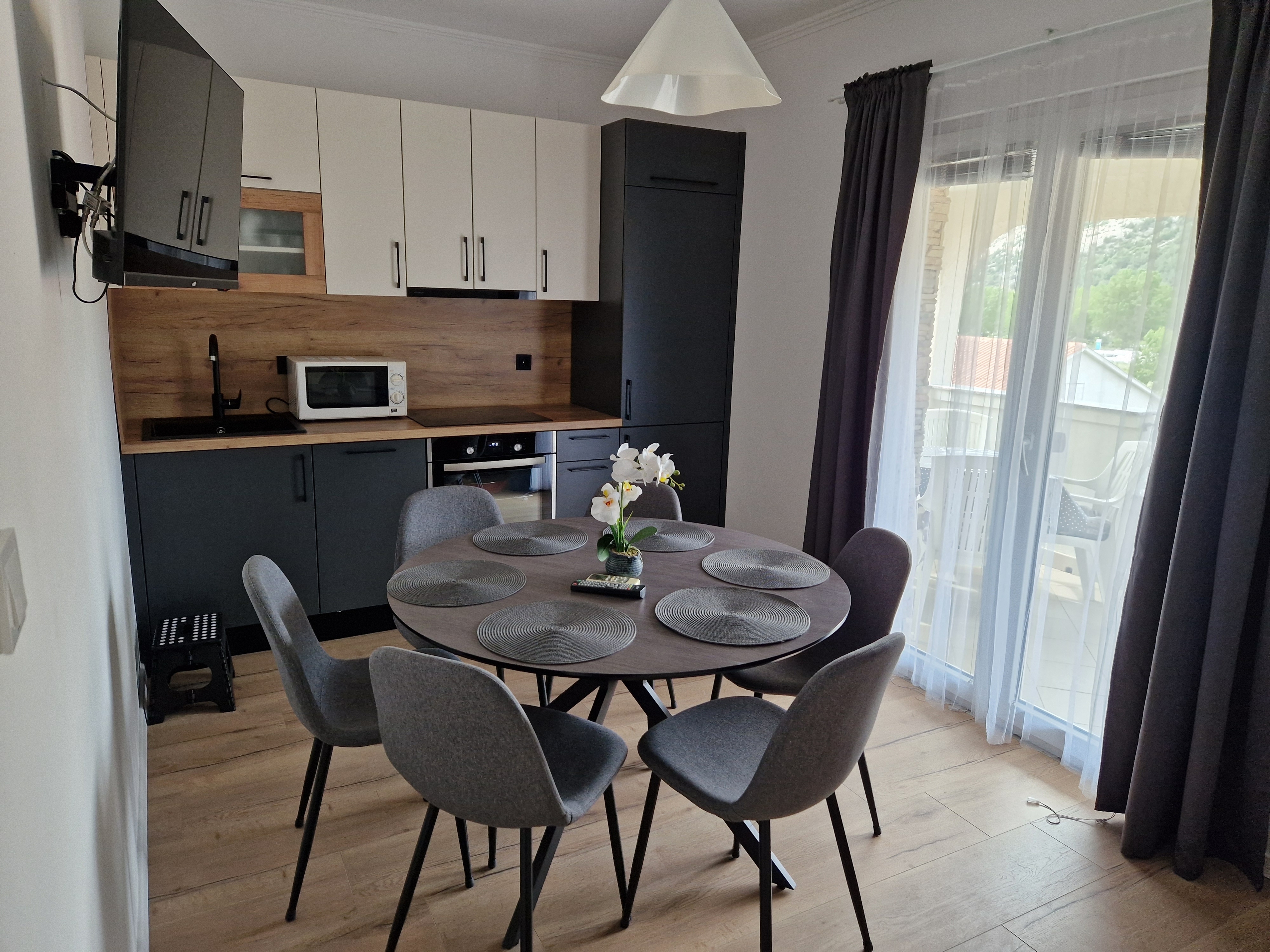 Top Rab Lopar Top Rab Lopar