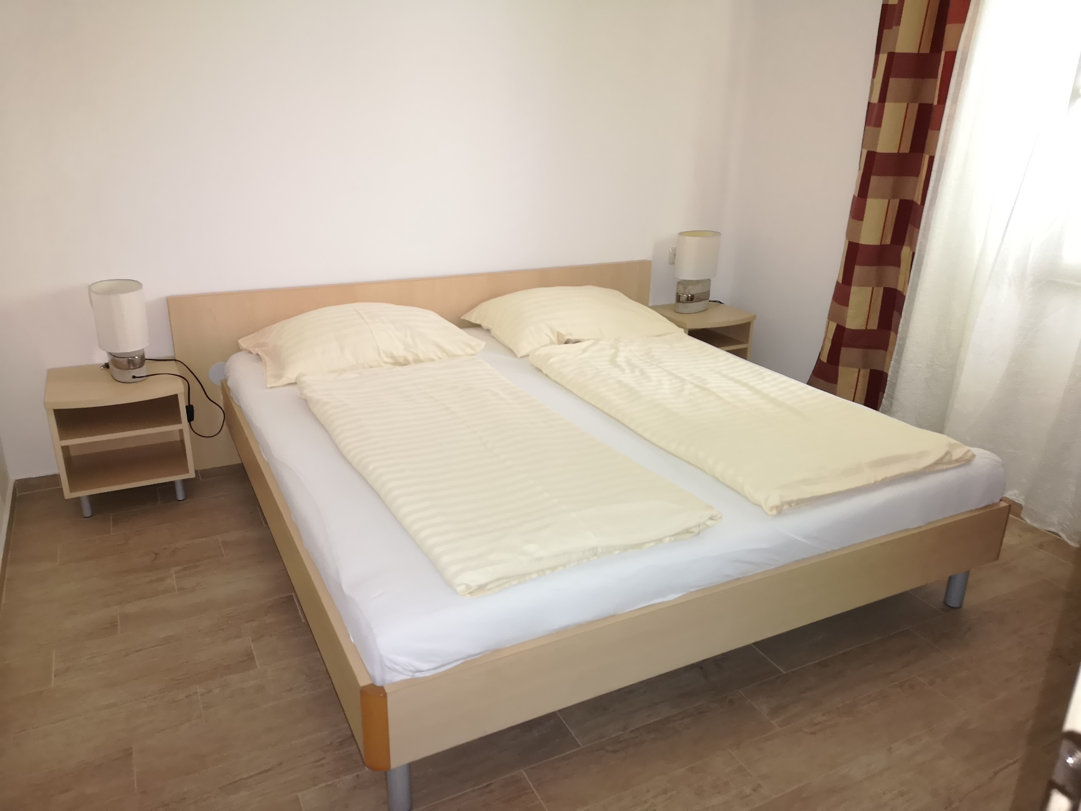 Top Rab Lopar Top Rab Lopar