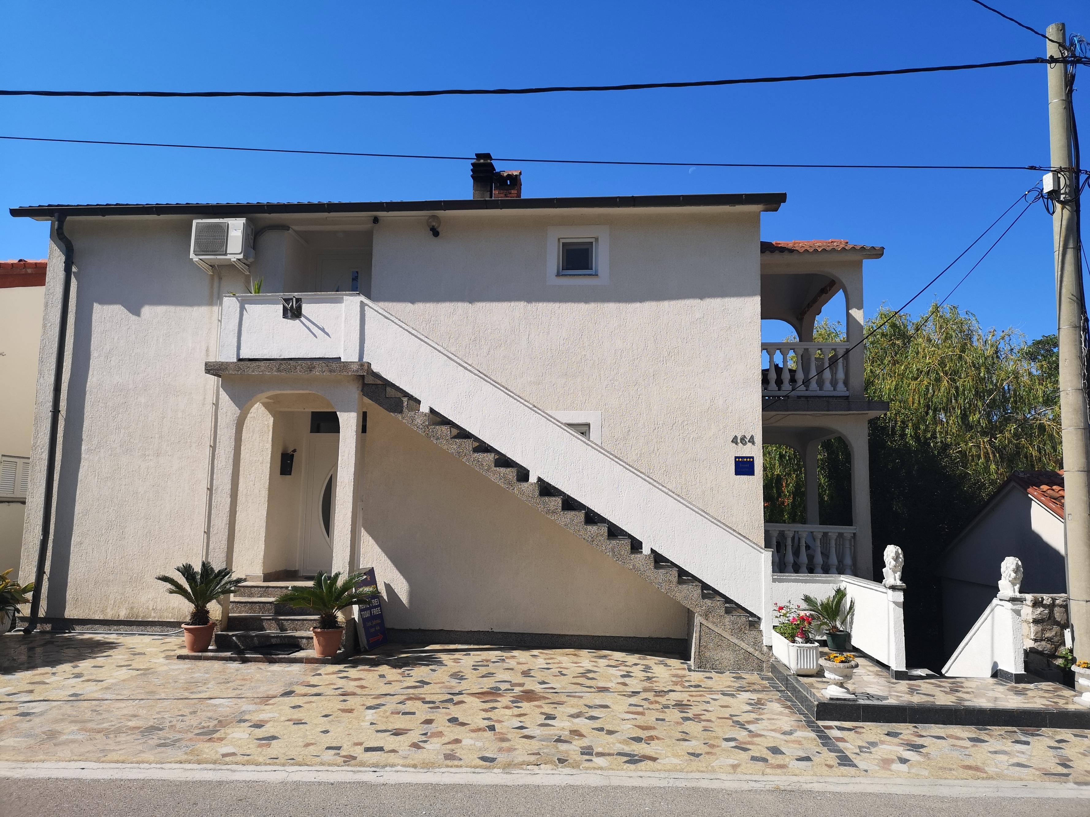 Top Rab Lopar Top Rab Lopar