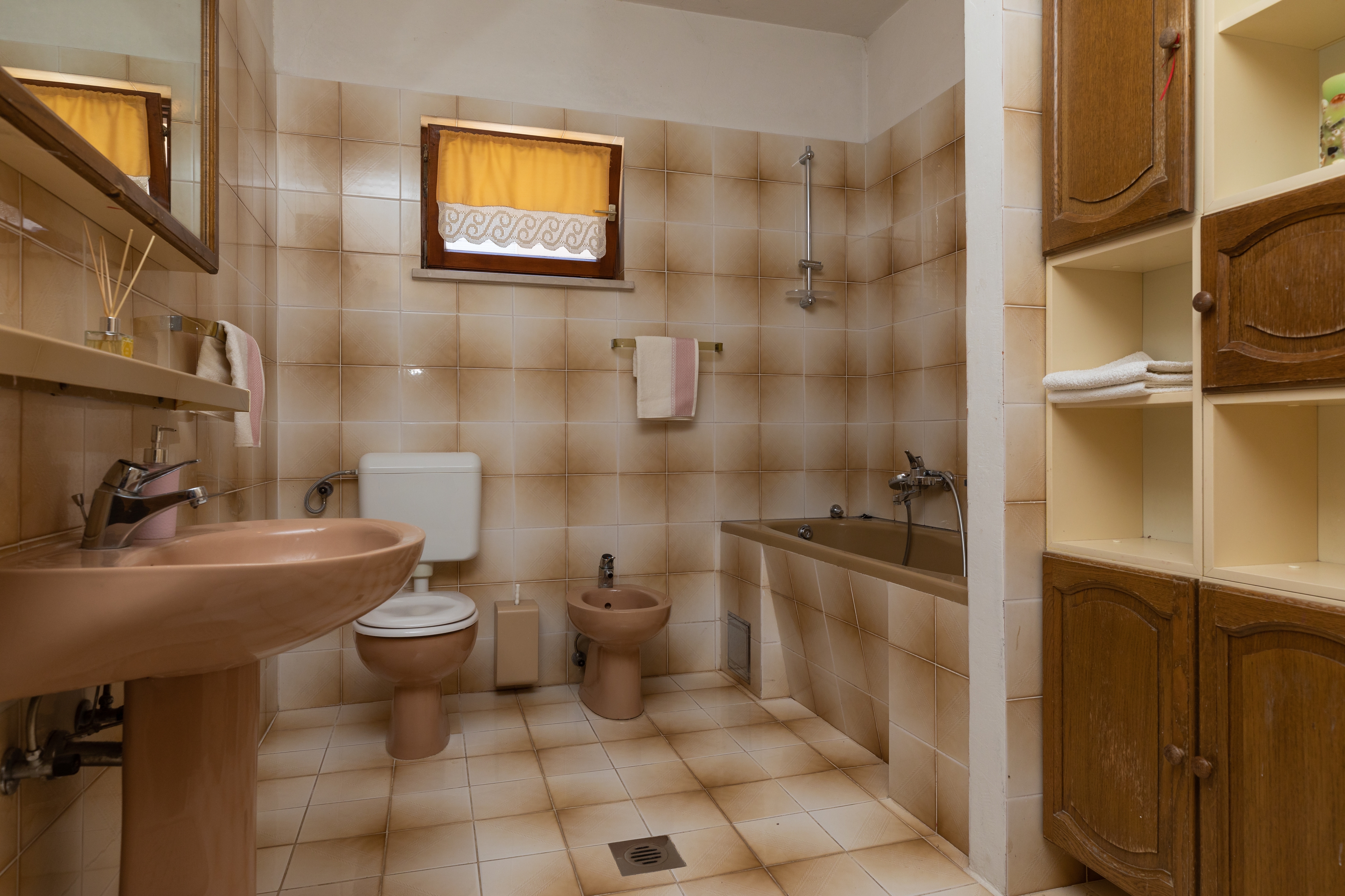 Two bedroom apartment with terrace and sea view Duće, Omiš  A-a