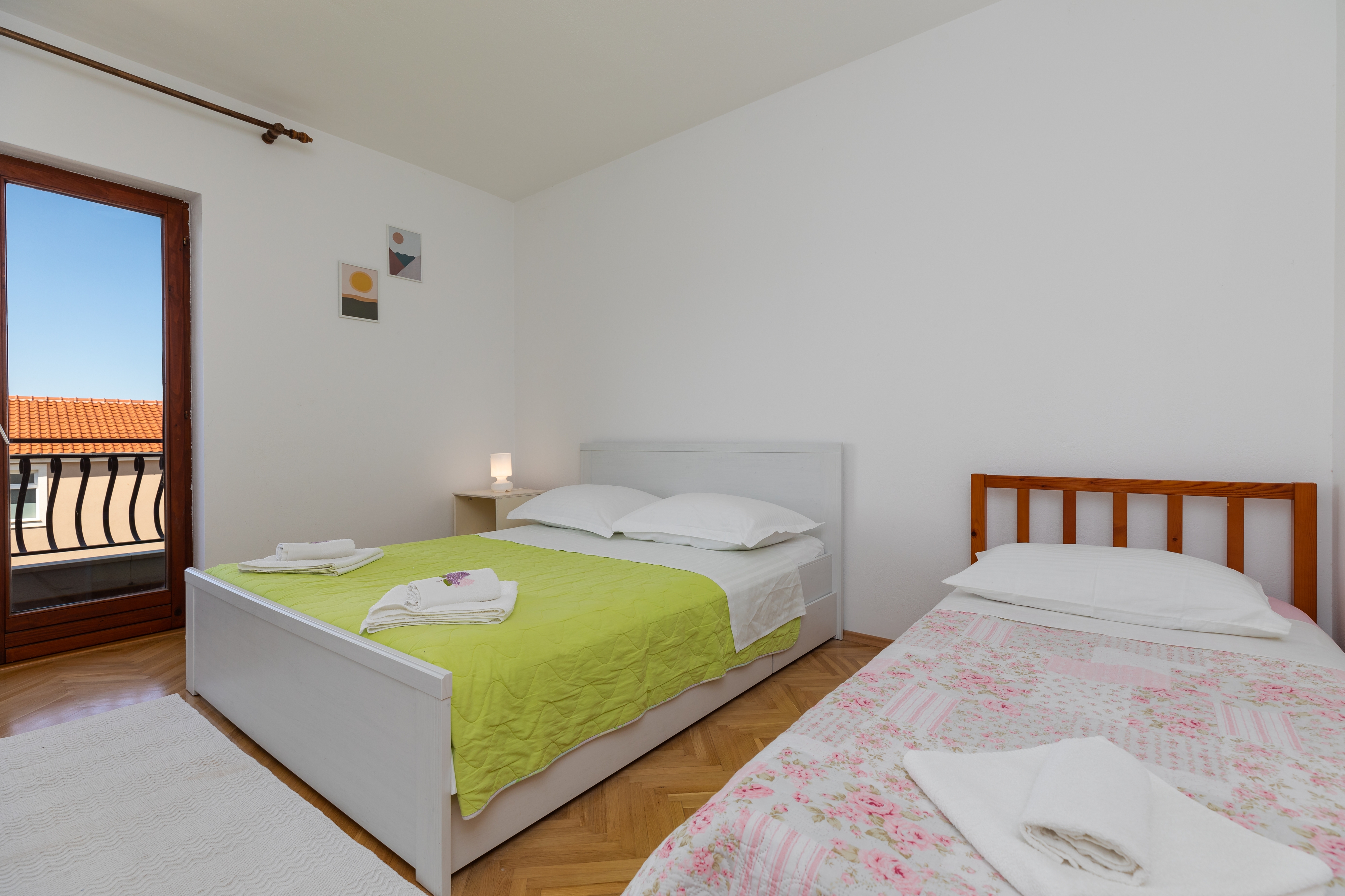 Two bedroom apartment with terrace and sea view Duće, Omiš  A-a