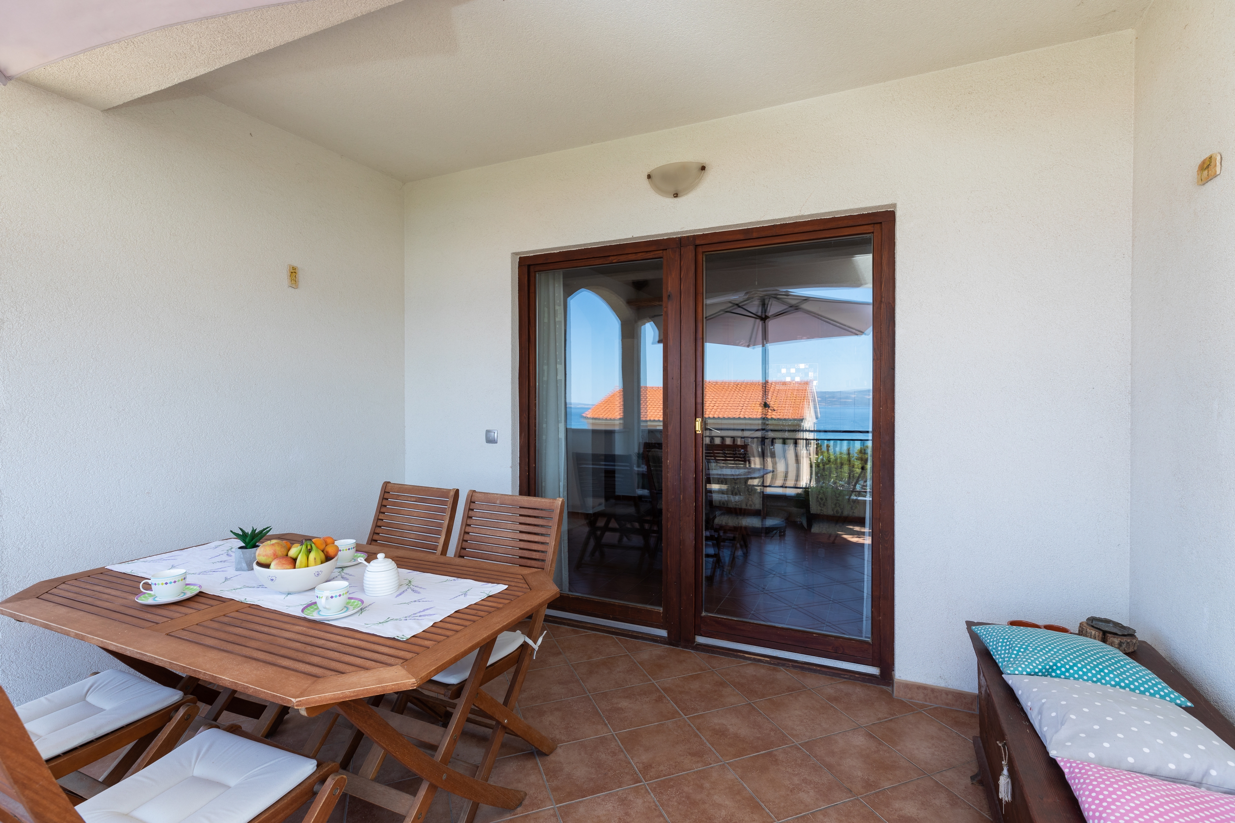 Two bedroom apartment with terrace and sea view Duće, Omiš  A-a