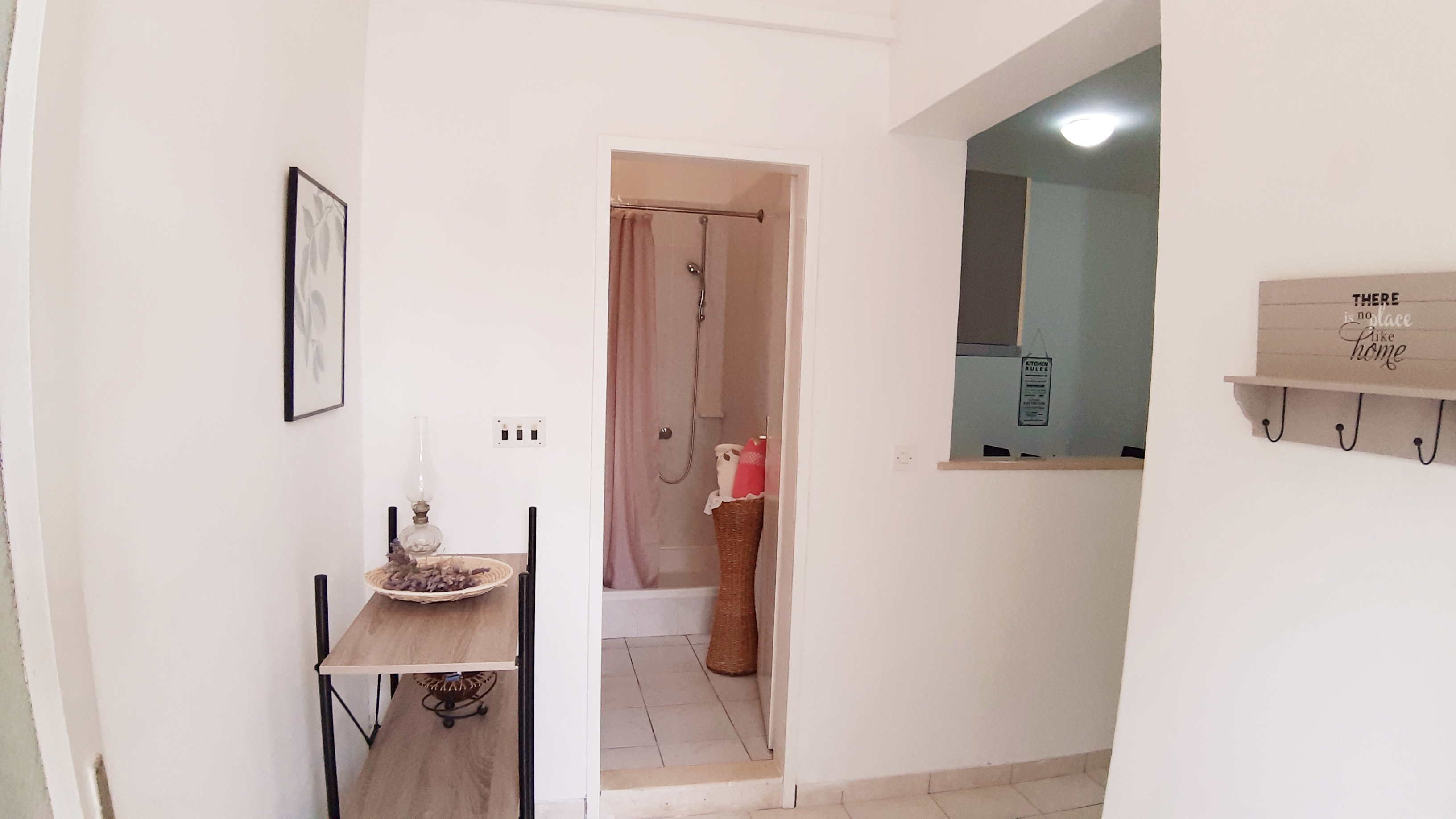 Two bedroom apartment near beach Zavalatica, Korčula  A-a