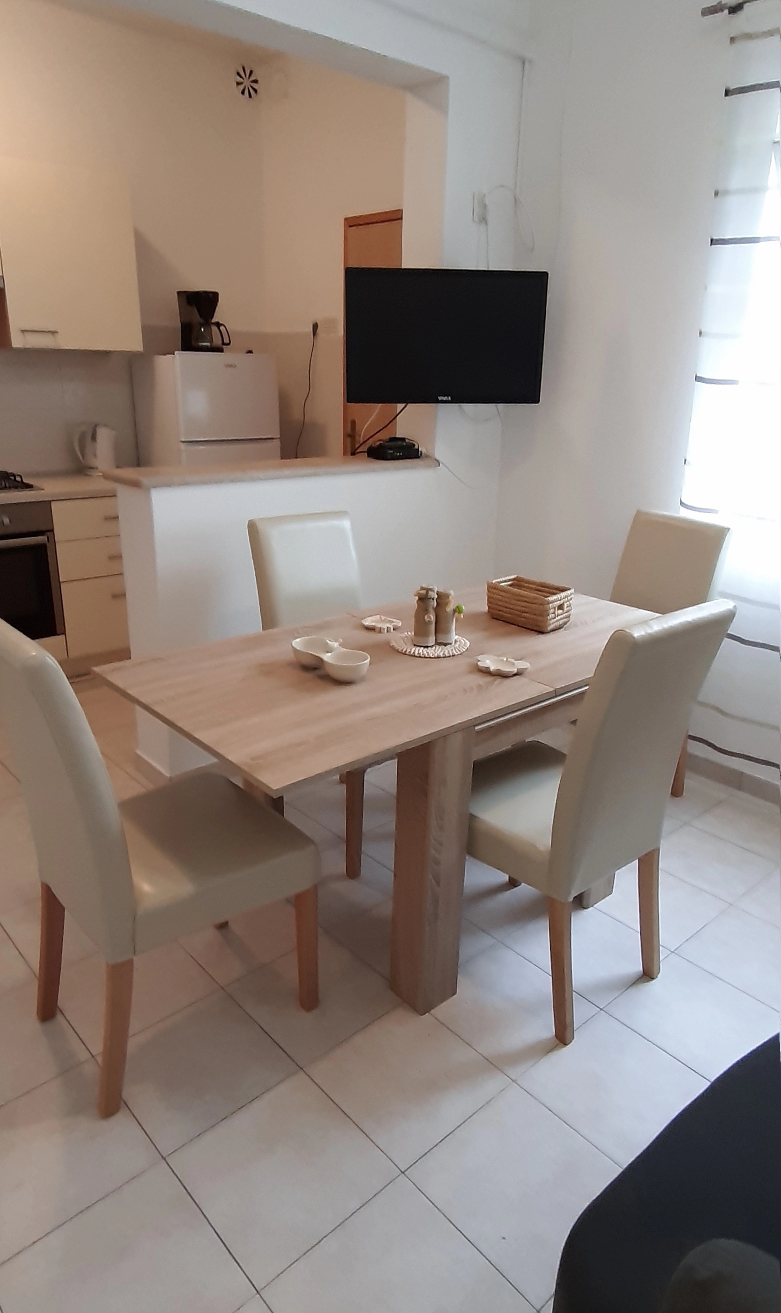 Two bedroom apartment near beach Zavalatica, Korčula (A-189-b)