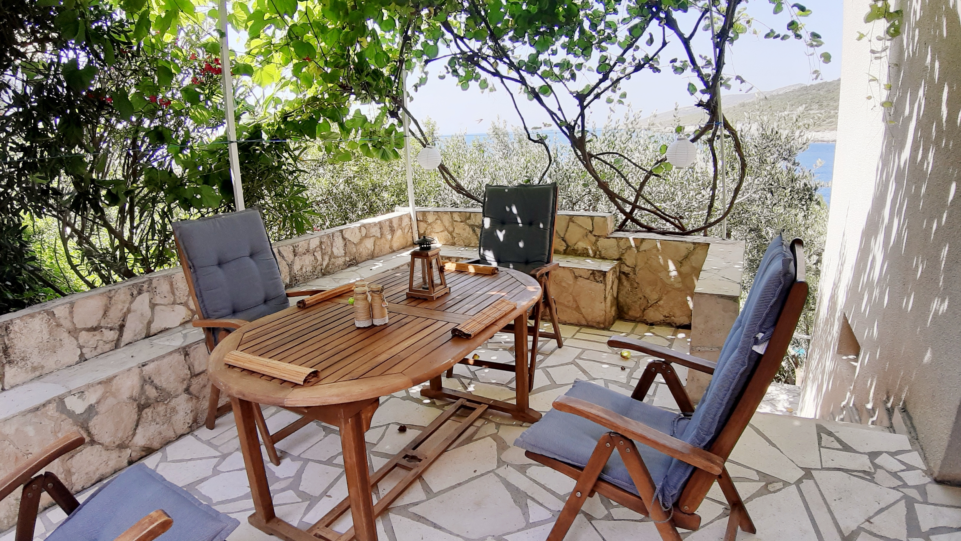 Two bedroom apartment near beach Zavalatica, Korčula (A-189-b) Two bedroom apartment near beach Zavalatica, Korčula (A-189-b)