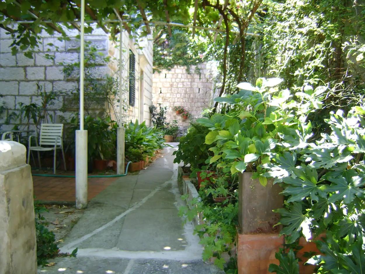 One bedroom apartment with air-conditioning Dubrovnik (A-18908-a) One bedroom apartment with air-conditioning Dubrovnik (A-18908-a)